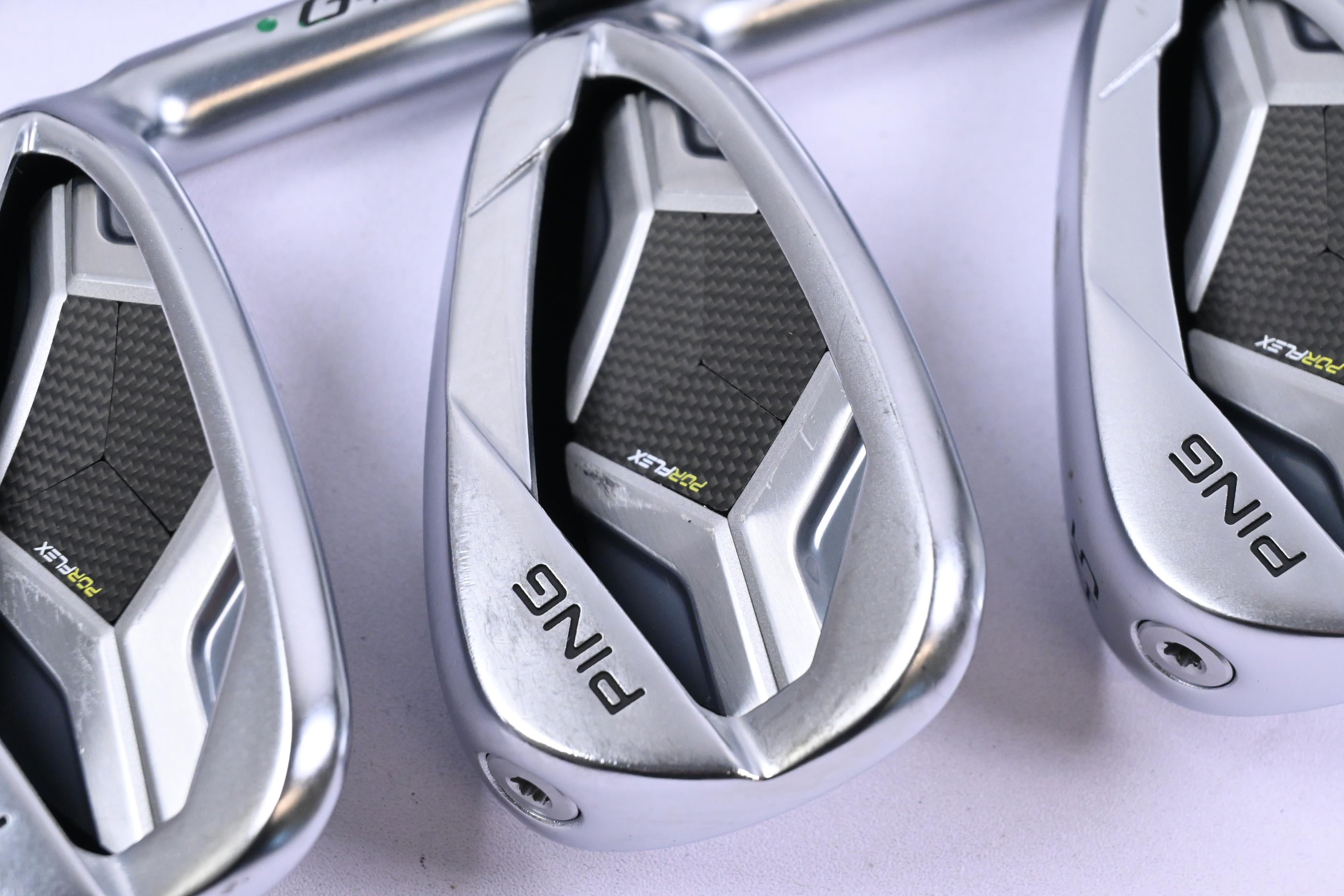 Ping G430 Irons / 6-PW+GW / Green Dot / Regular Flex Recoil ES 780 Shafts