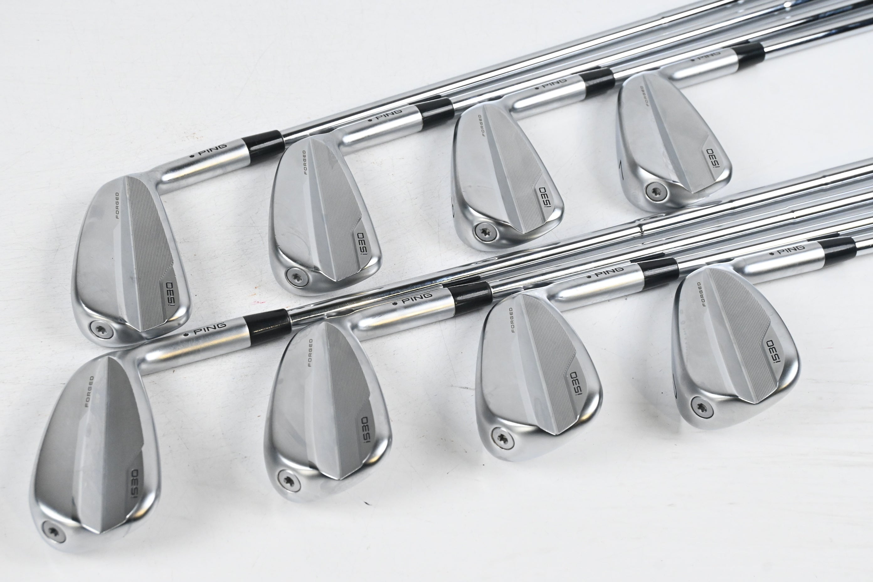 Ping i530 Irons / 4-PW+GW / Black Dot / Regular Flex Dynamic Gold Mid 100 R300