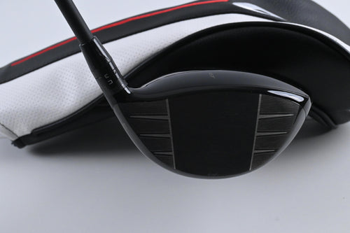 Left Hand Titleist GT2 Driver / 9 Degree / X-Flex Tensei 1K Blue 55 Shaft