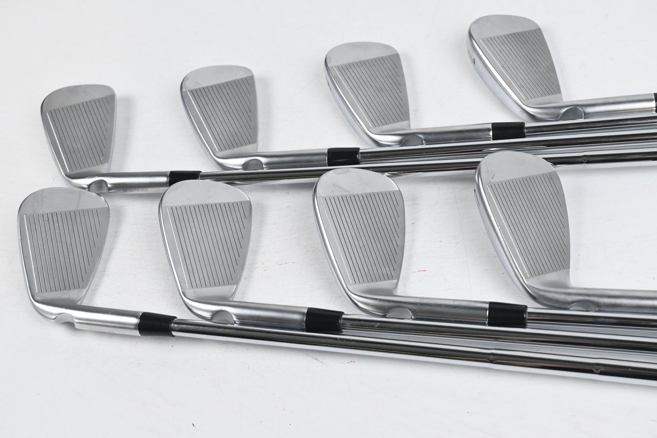 Ping i530 Irons / 4-PW+GW / Black Dot / Regular Flex Dynamic Gold Mid 100 R300