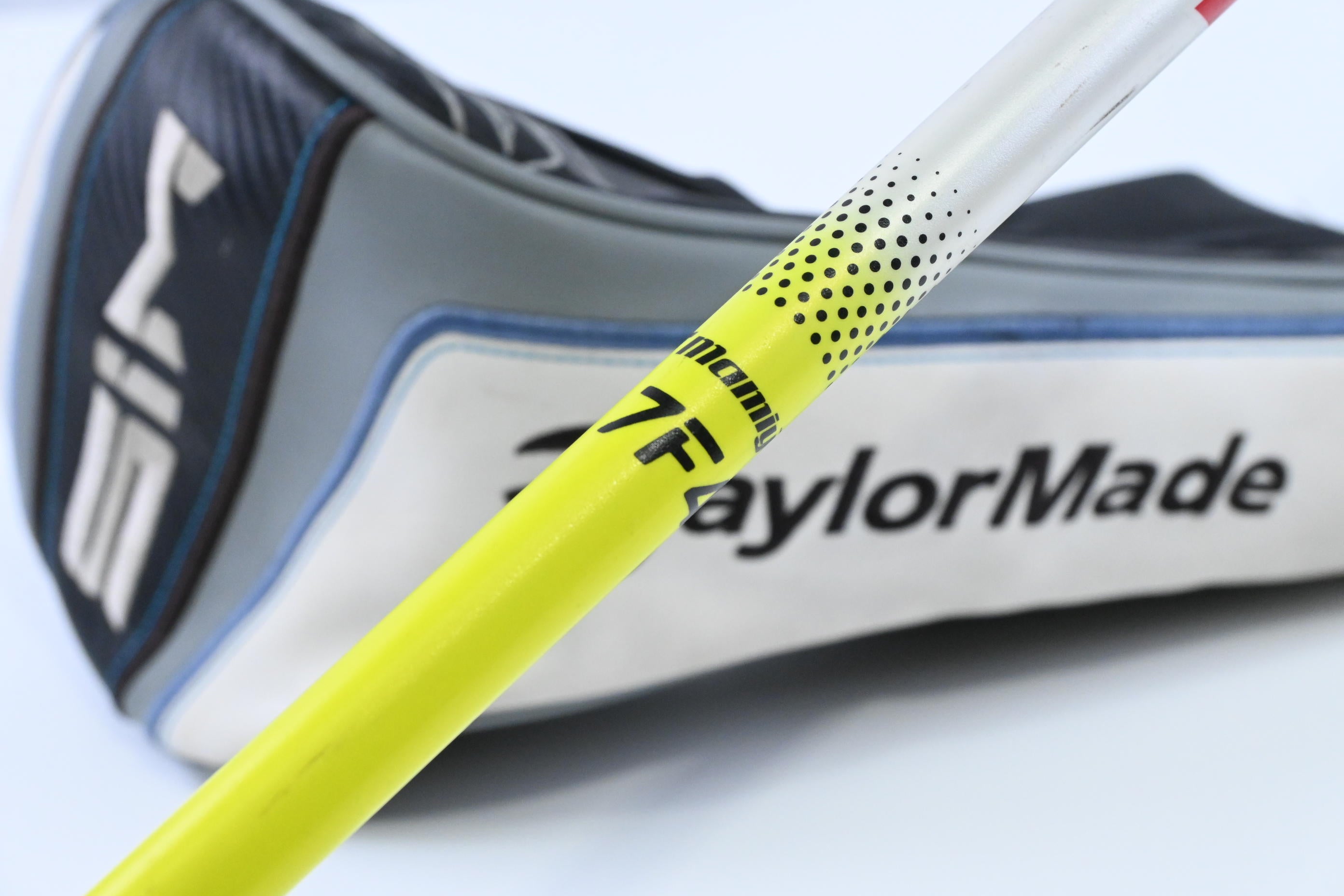 Taylormade SIM Driver / 9 Degree / Stiff Flex UST ProForce V2 7 Shaft