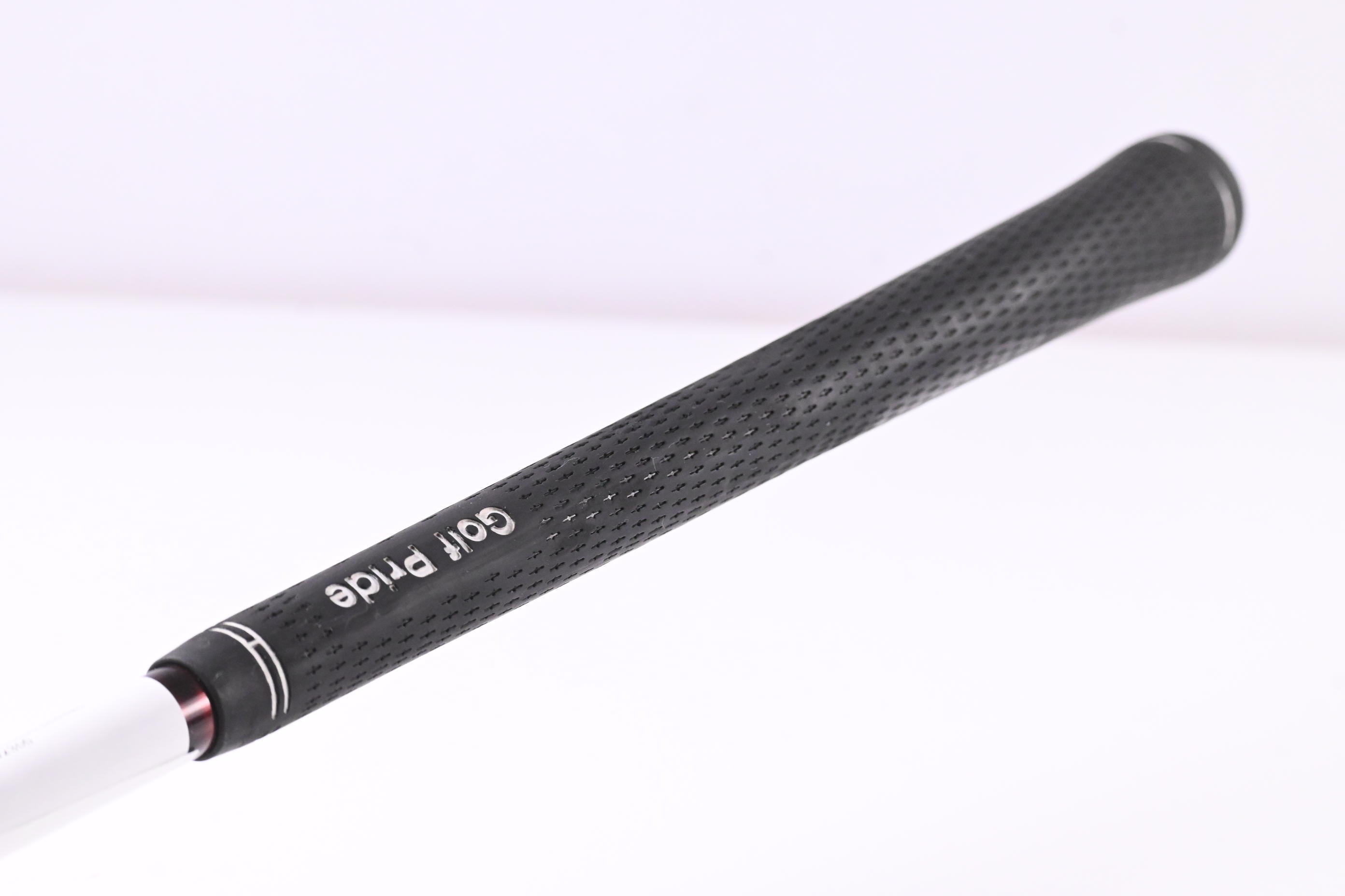 Titleist 909 F2 #3 Wood / 15.5 Degree / Stiff Flex Aldila Voodoo Shaft
