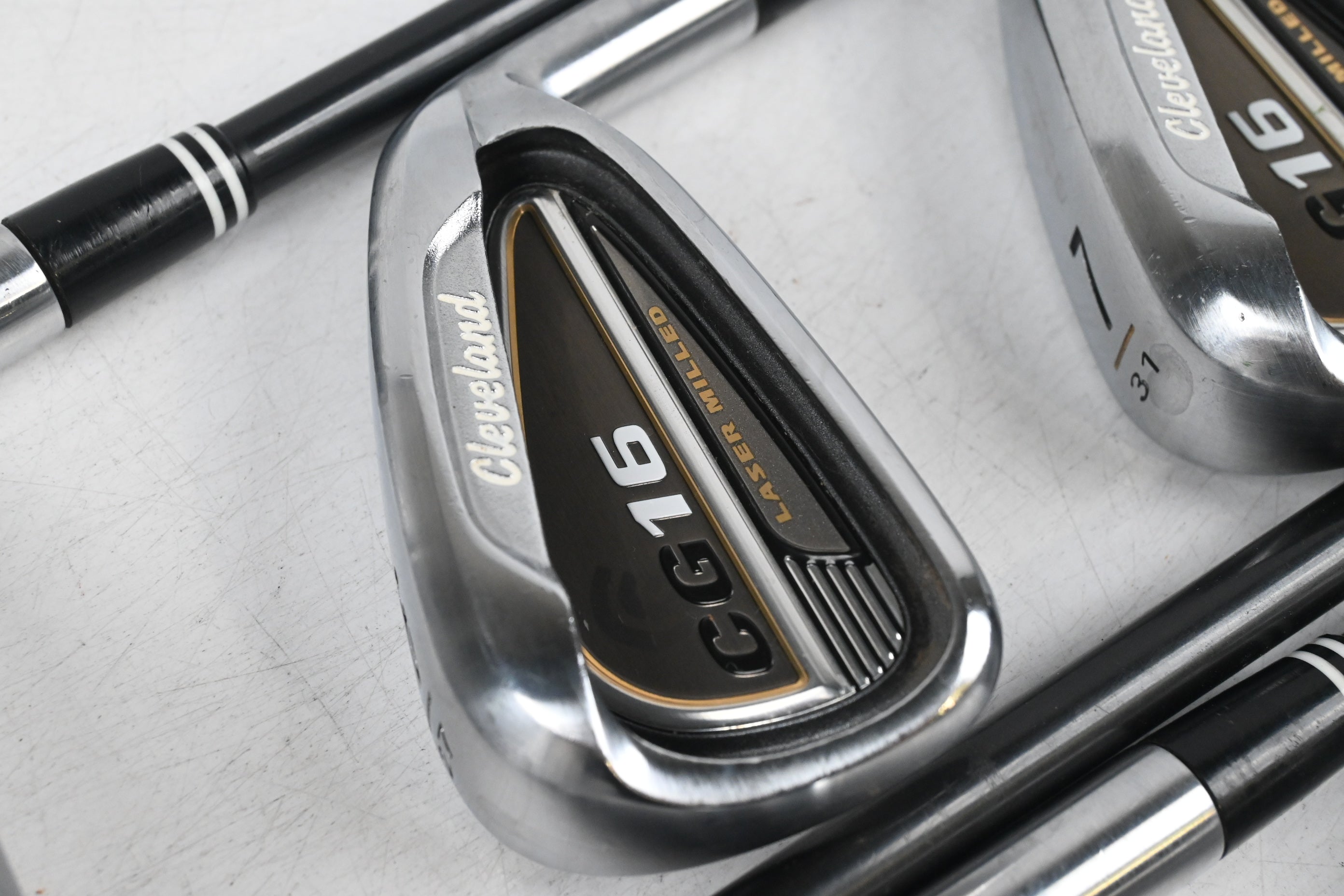 Cleveland CG16 Chrome Irons / 5-PW / Senior Flex Cleveland Action Lite 55 Shafts