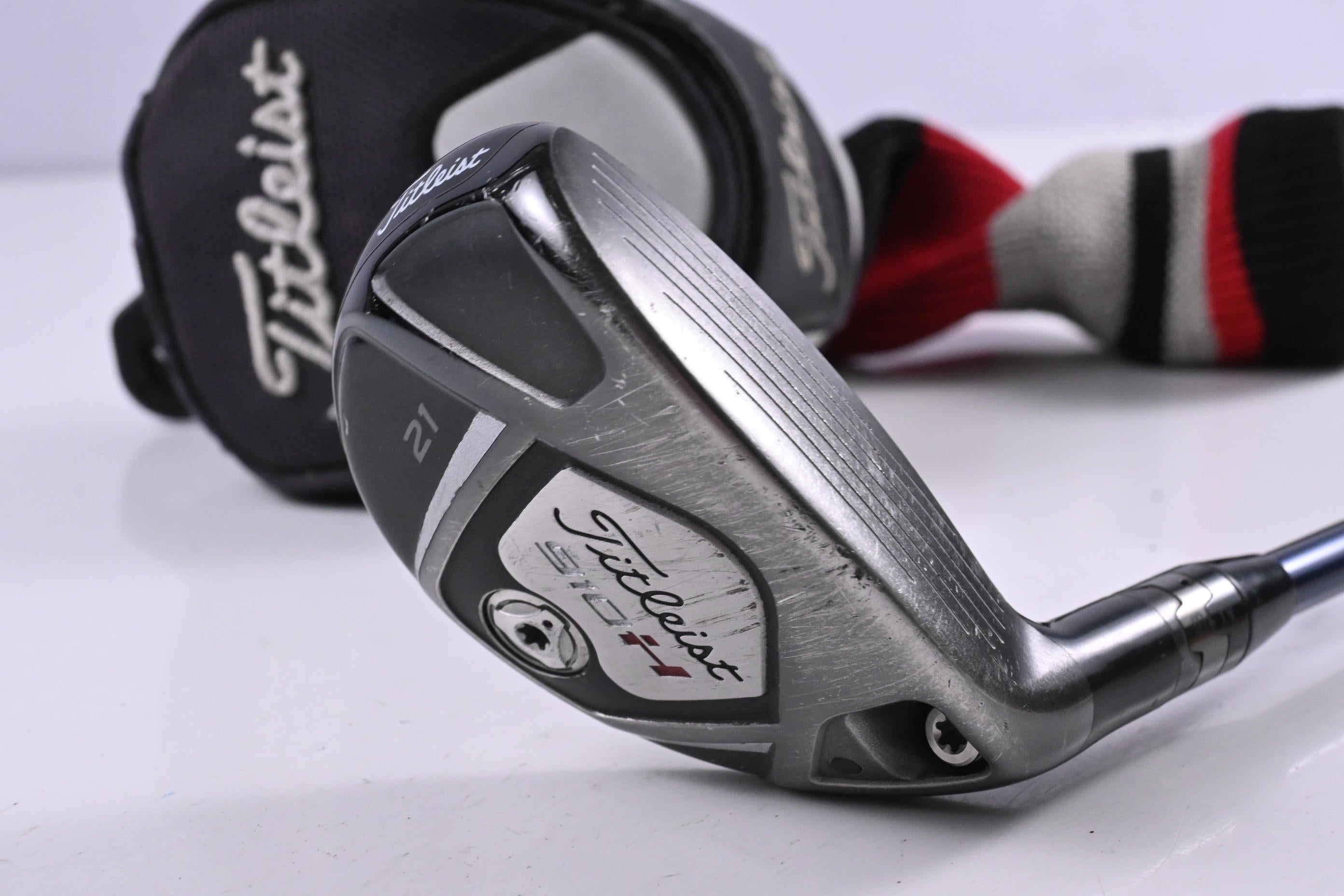 Titleist 910H #3 Hybrid / 21 Degree / Regular Flex Diamana Kai'Li 80 Shaft
