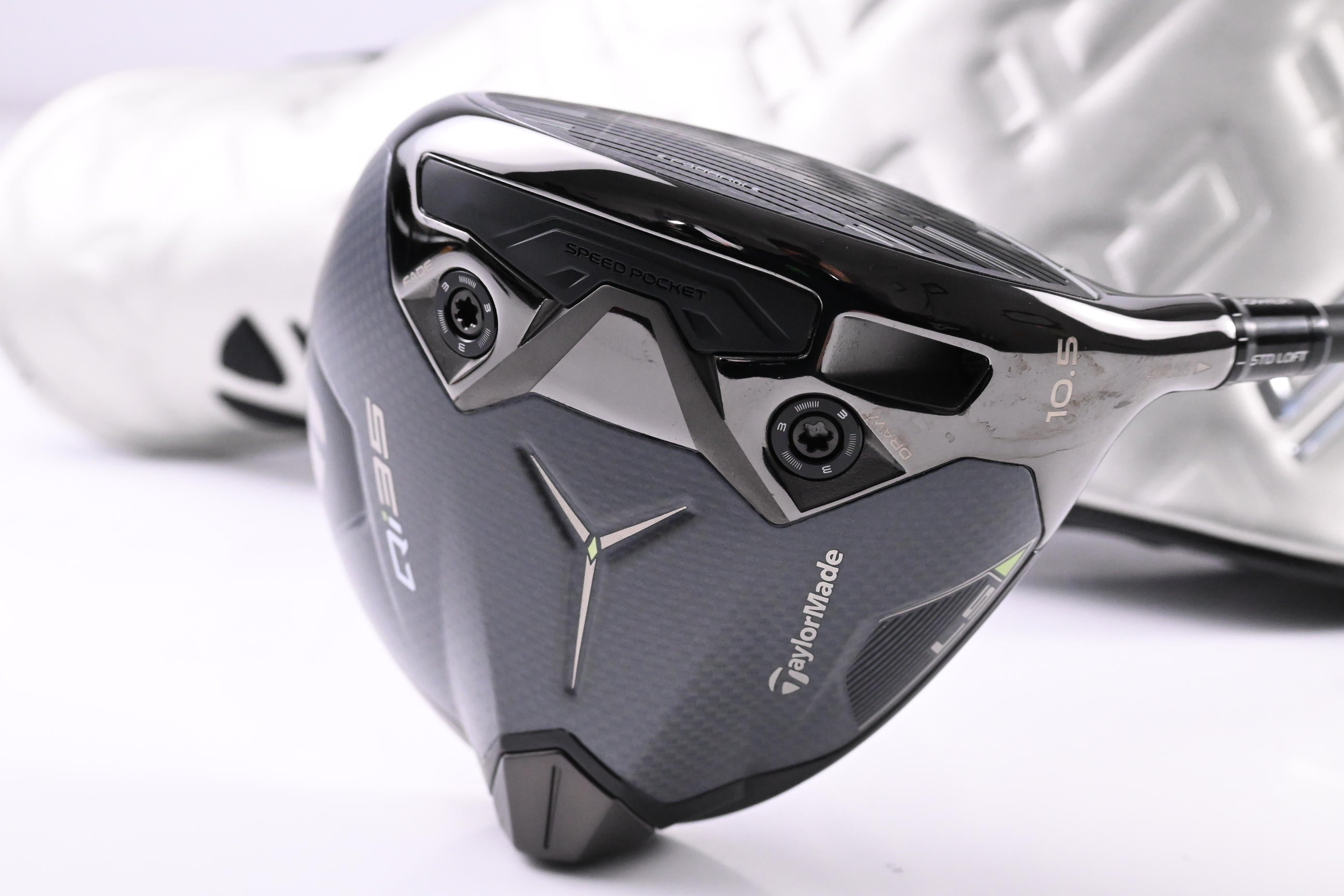Taylormade Qi35 LS Driver / 10.5 Degree / Regular Flex Ventus Blue 5 Shaft