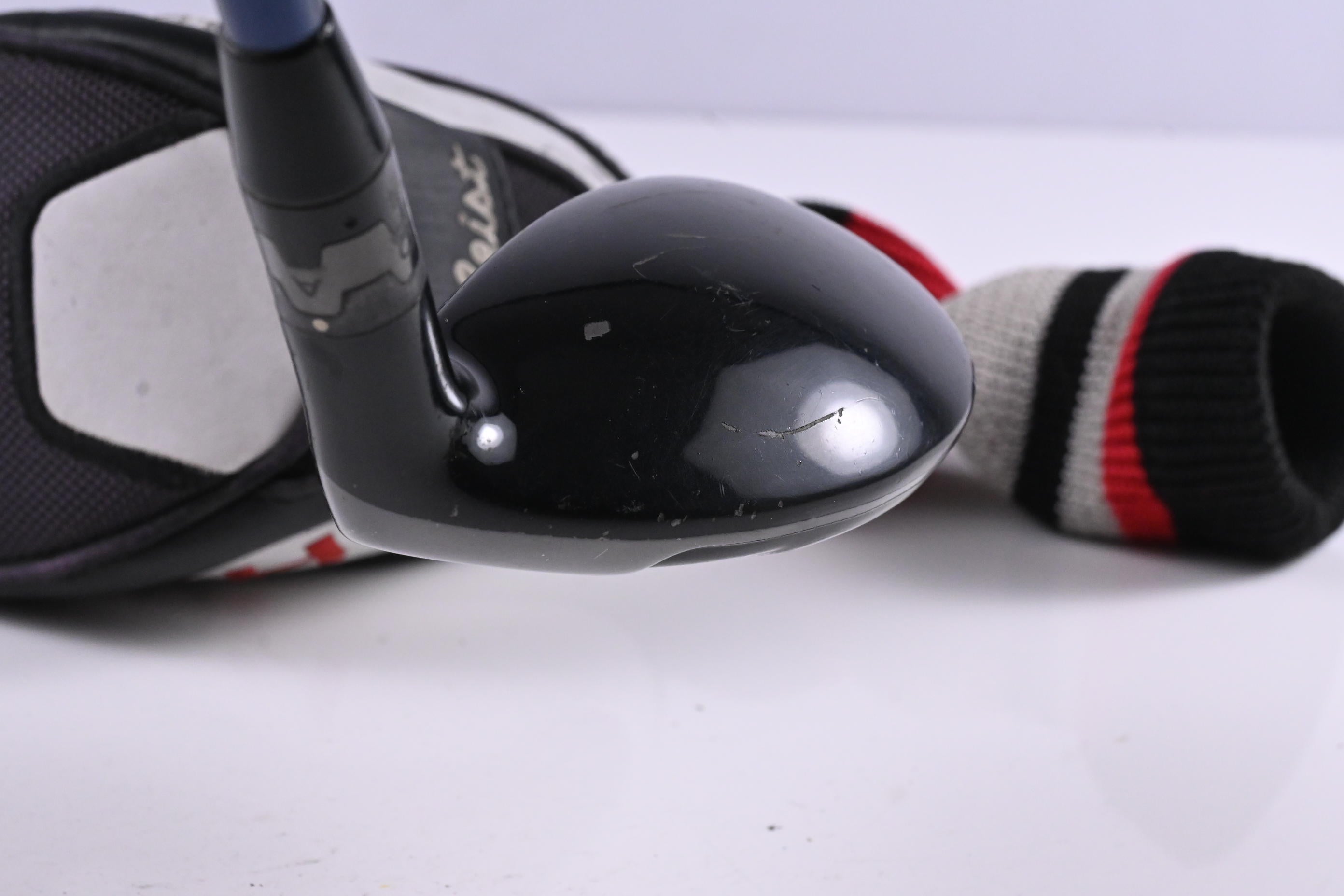 Titleist 910H #3 Hybrid / 21 Degree / Regular Flex Diamana Kai'Li 80 Shaft