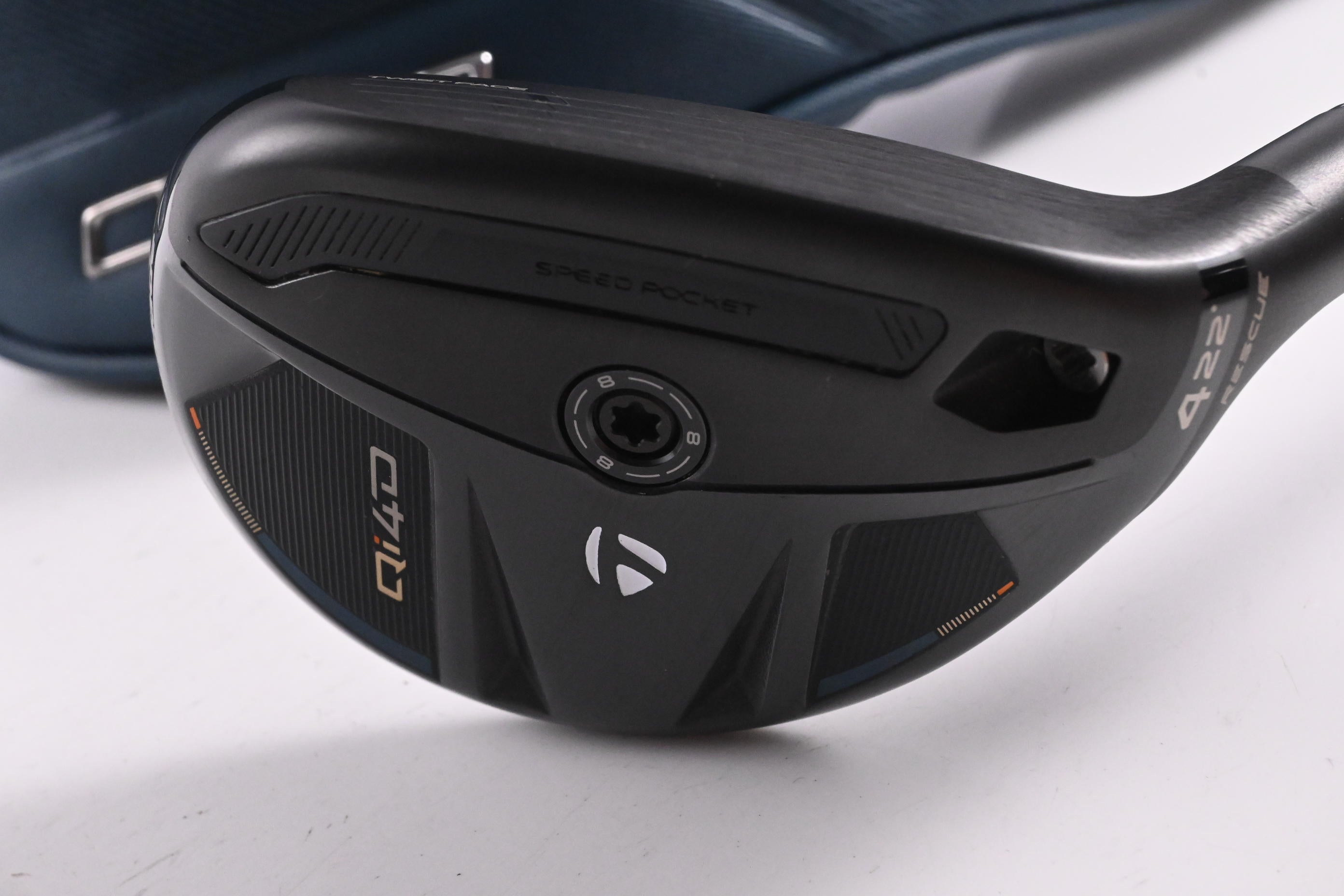 Taylormade Qi4D #4 Hybrid / 22 Degree / Regular Flex KBS Reax 65 Shaft