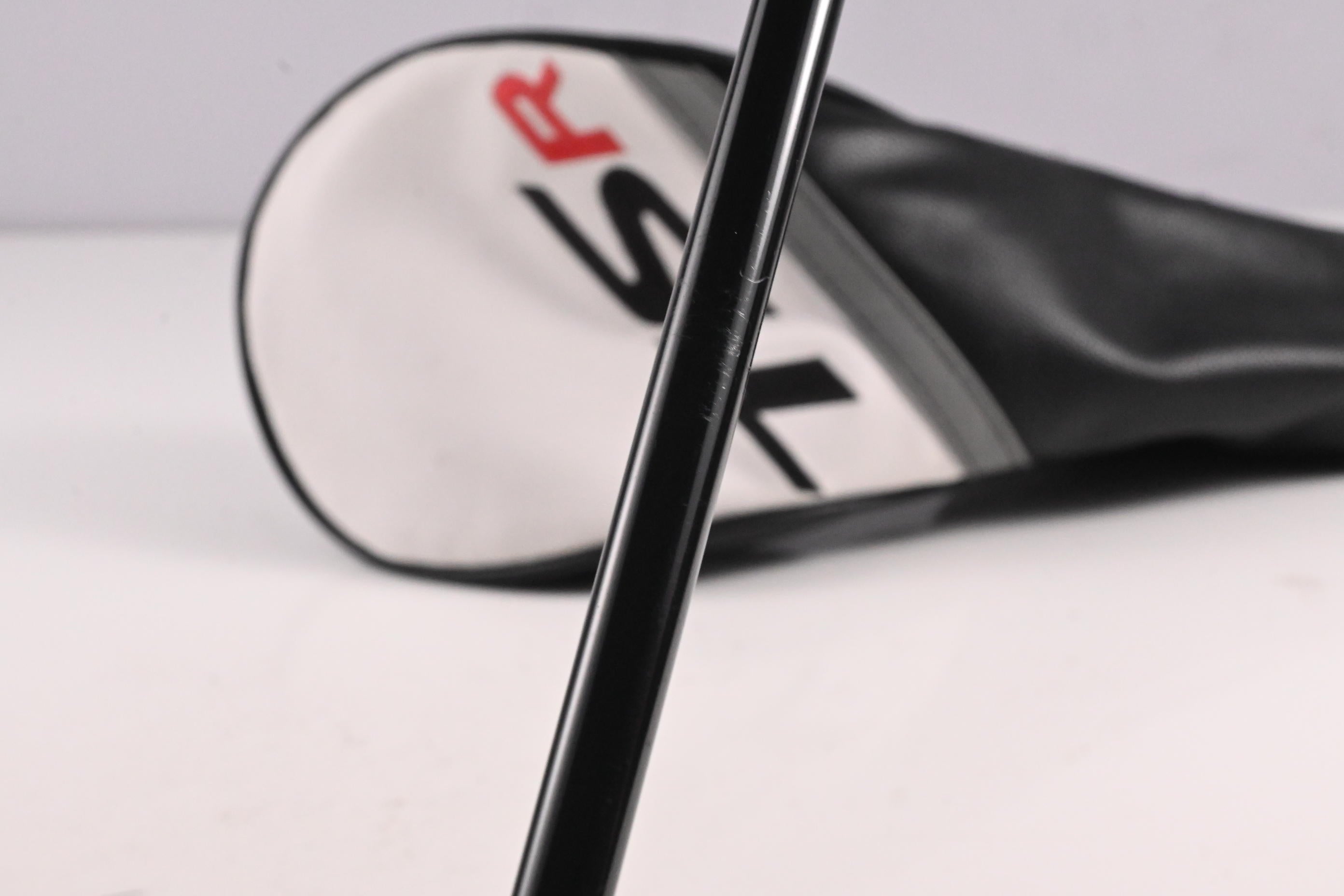 Titleist TSR2 Driver / 10 Degree / Stiff Flex Tensei AV Blue 55 Shaft w/ SFW