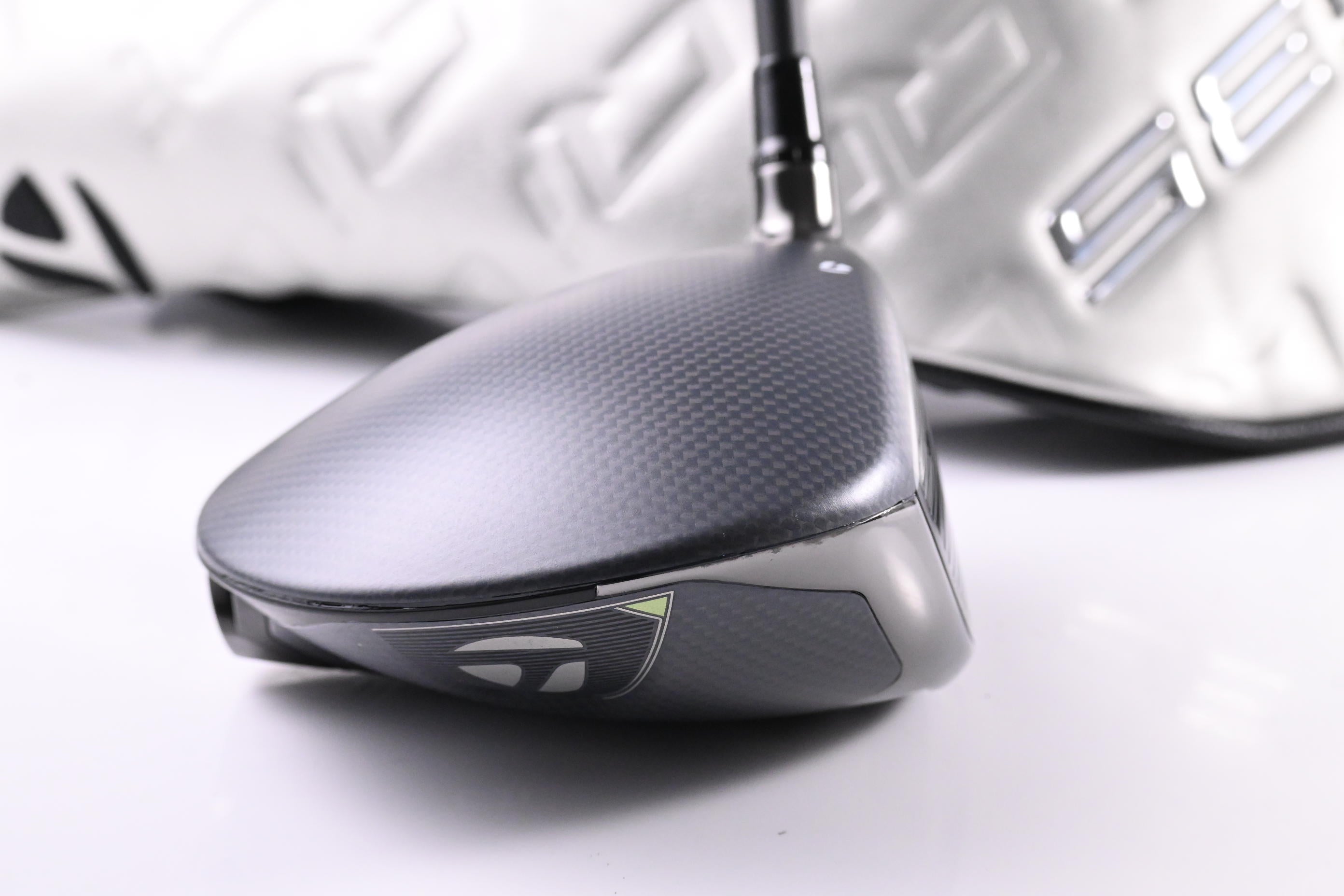 Taylormade Qi35 LS Driver / 10.5 Degree / Regular Flex Ventus Blue 5 Shaft