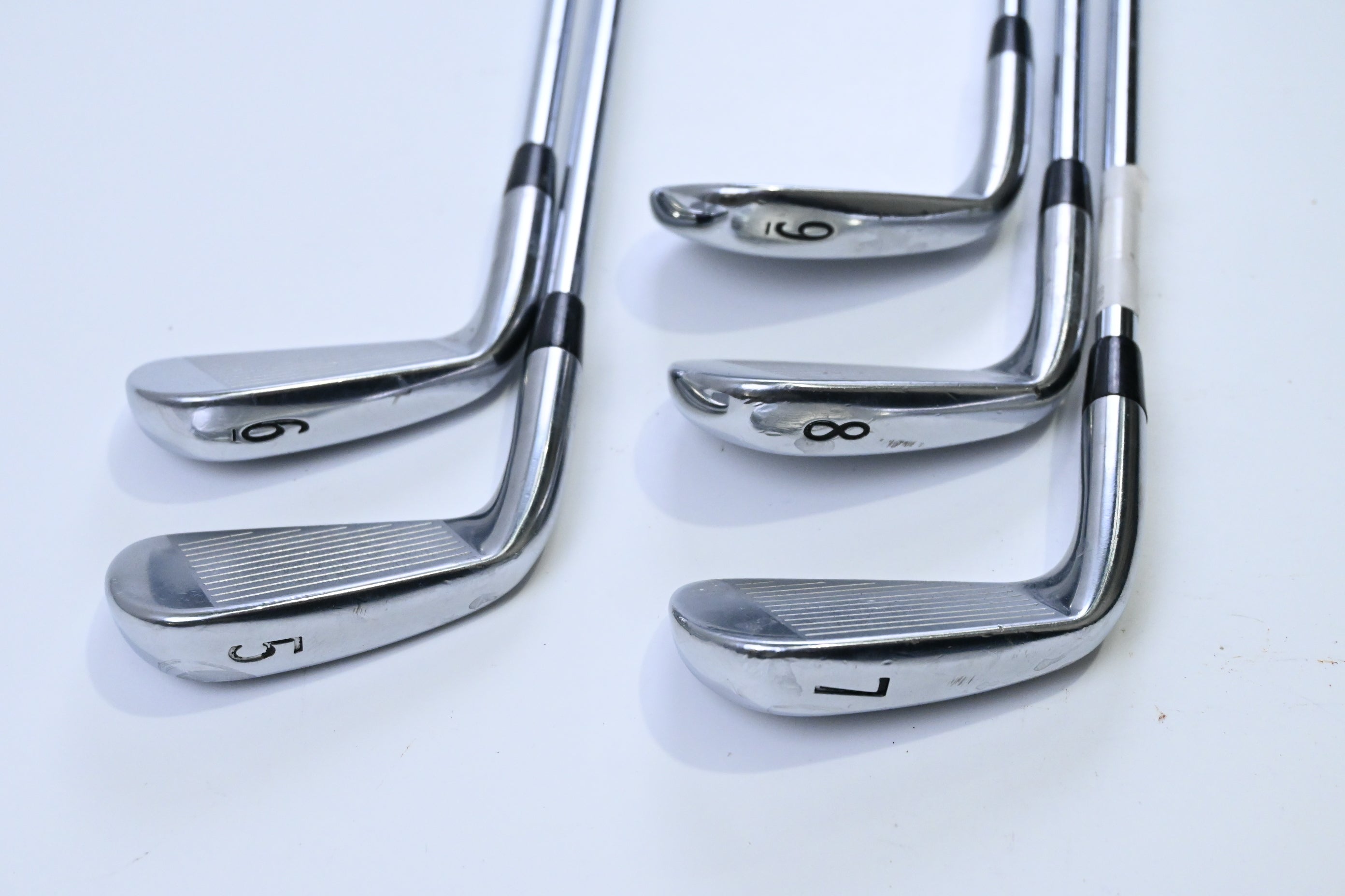 Titleist 716 CB Irons / 5-9i / Stiff Flex XP 90 S300