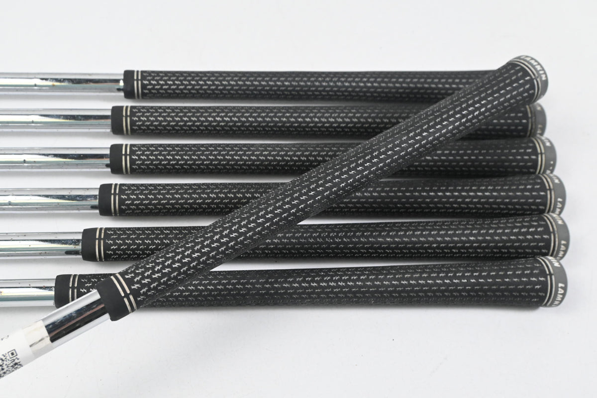 Taylormade SIM Max Irons / 5-PW+SW / Regular Flex KBS MAX 85 Shafts