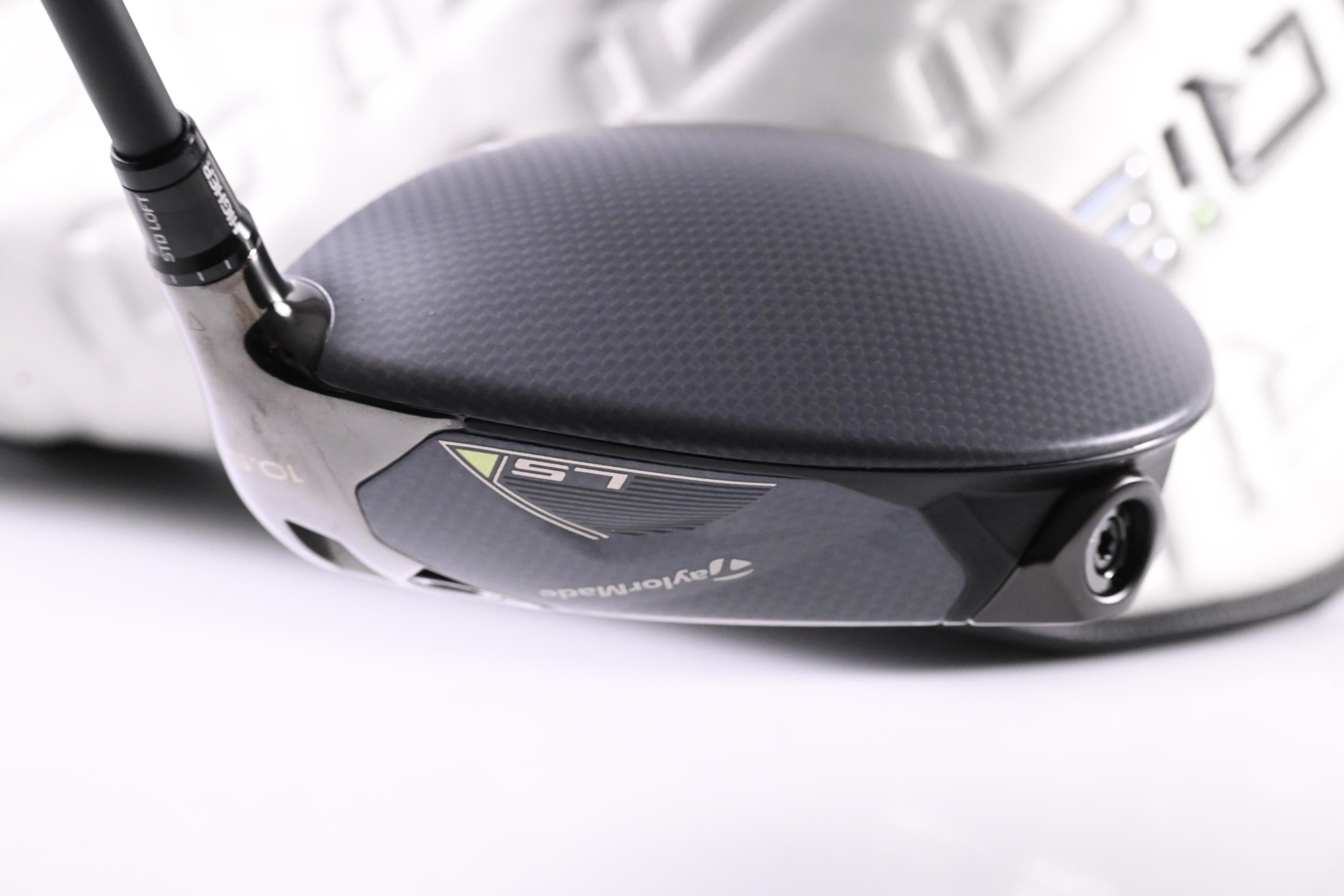 Taylormade Qi35 LS Driver / 10.5 Degree / Regular Flex Ventus Blue 5 Shaft