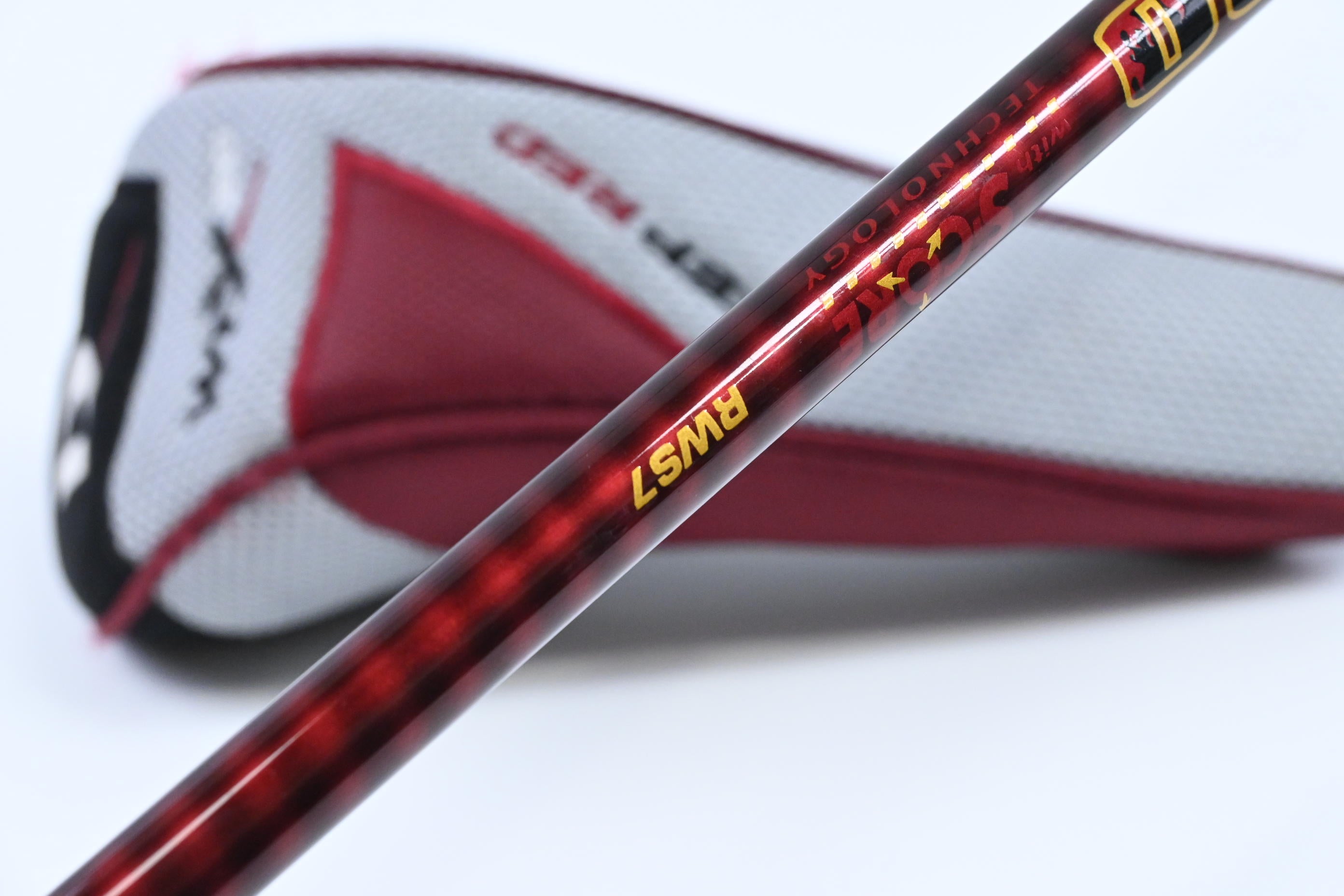 Wilson Staff DXi #3 Wood / 15 Degree / Regular Flex Aldila Voodoo RWS7 Shaft