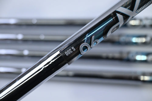 Titleist 716 CB Irons / 5-9i / Stiff Flex XP 90 S300