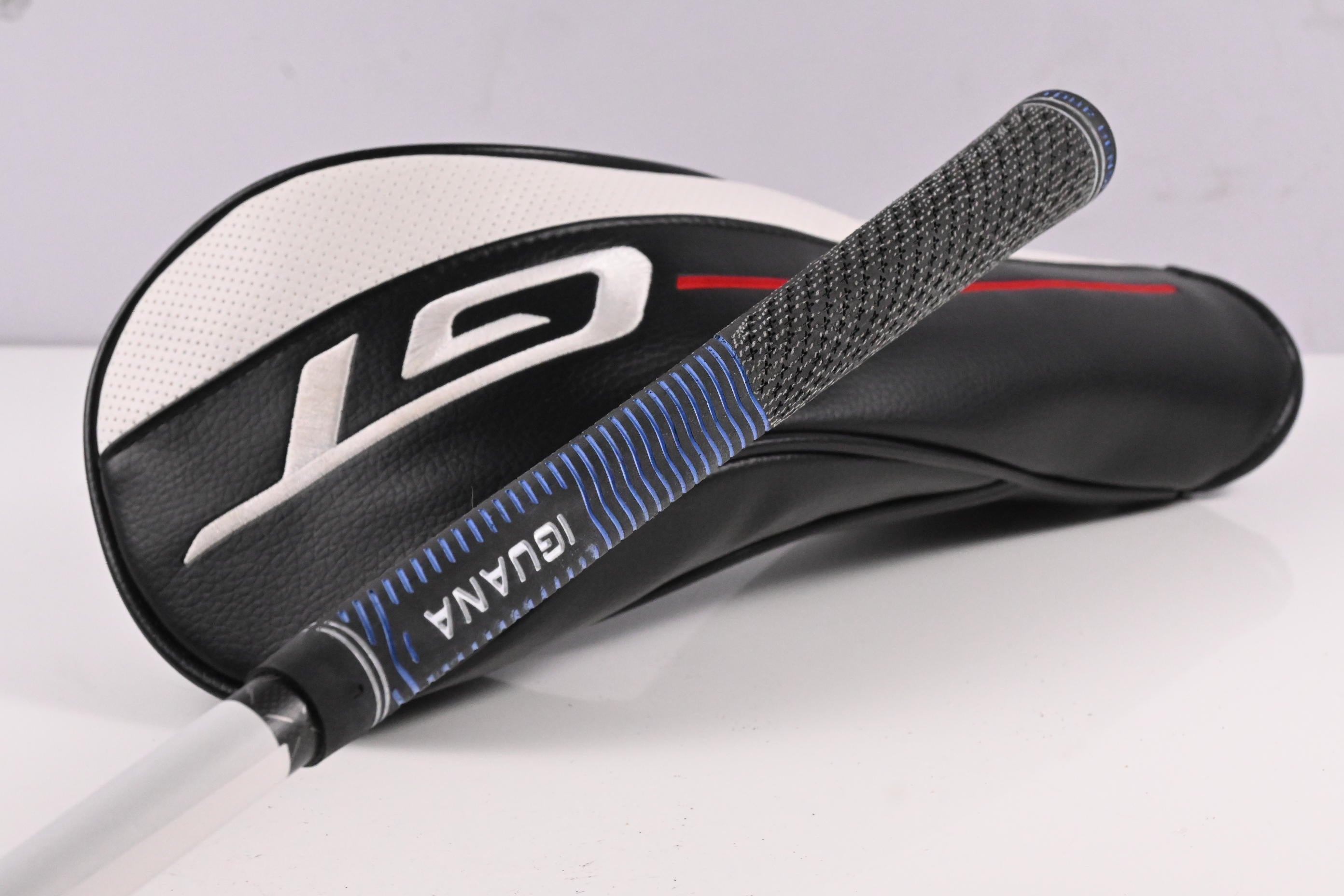 Titleist GT1 Driver / 10 Degree / Stiff Flex Tensei AV Blue 55 Shaft
