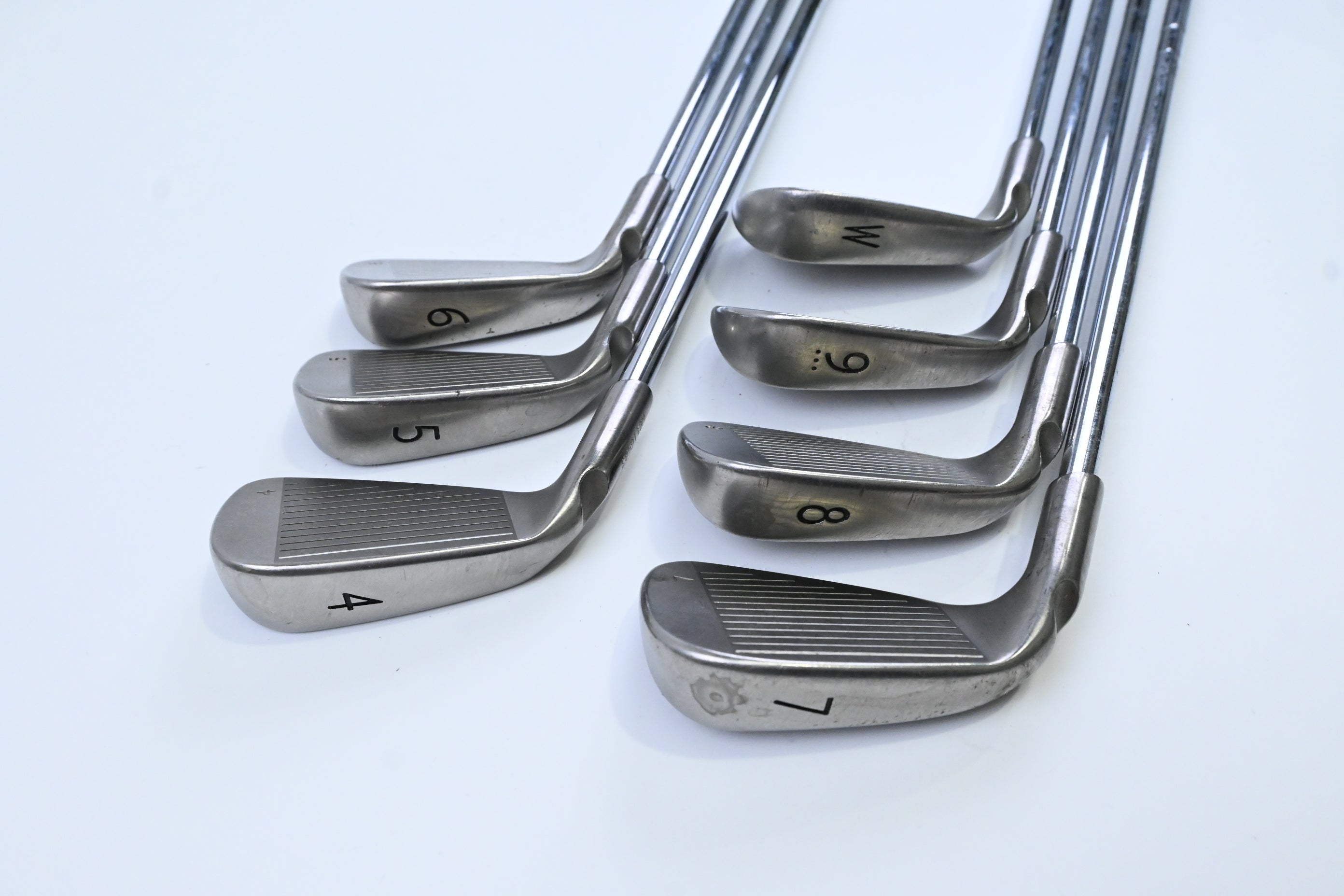 Ping i15 Irons / 4-PW / Black Dot / Regular Flex Ping AWT Shafts