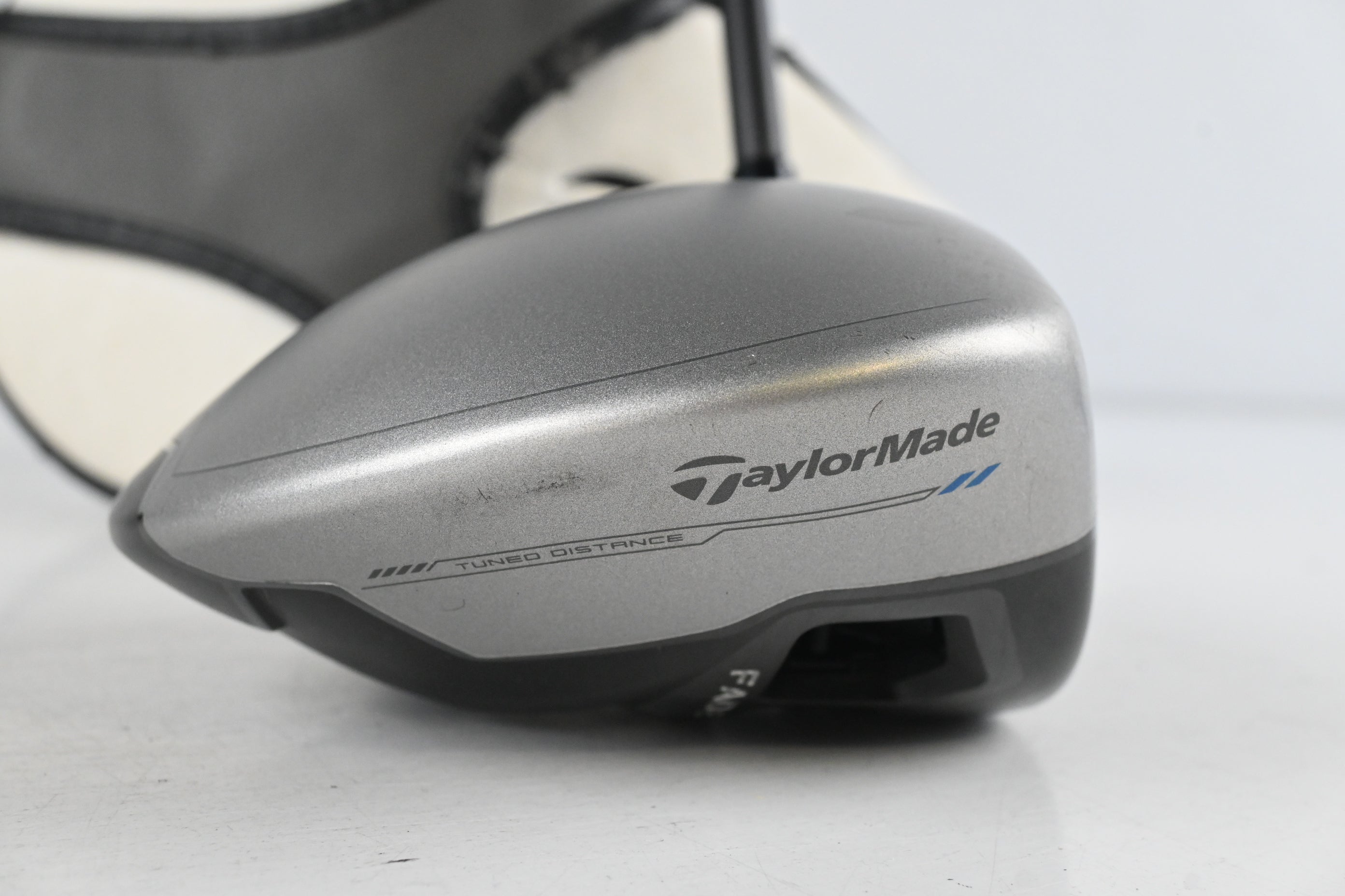 Taylormade SLDR-S Driver / 10 Degree / Regular Flex Fujikura Speeder 57