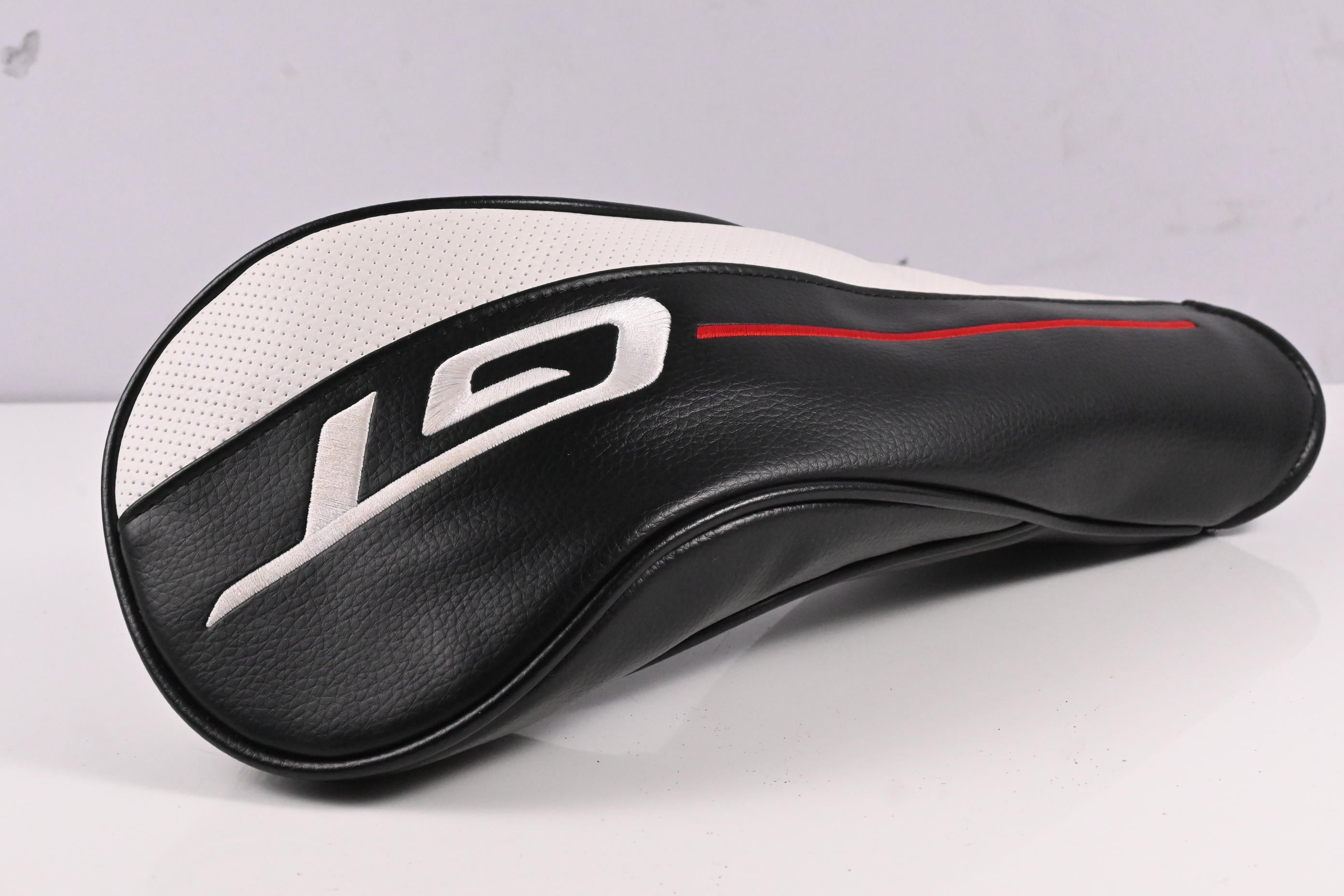 Titleist GT1 Driver / 10 Degree / Stiff Flex Tensei AV Blue 55 Shaft