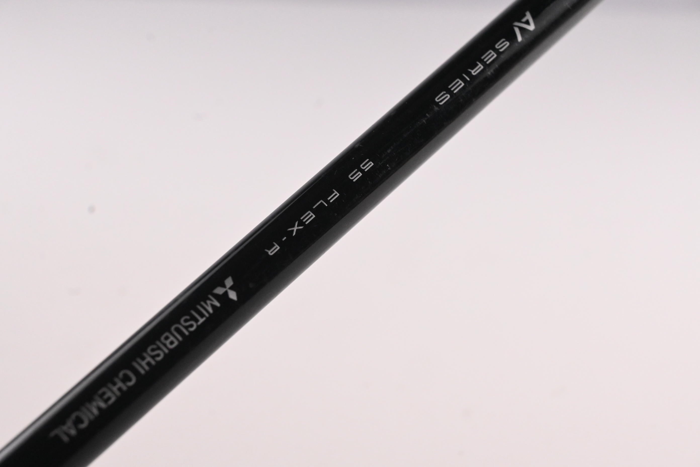 Titleist GT2 Driver / 10 Degree / Regular Flex Tensei SFW Raw Blue 55 Shaft