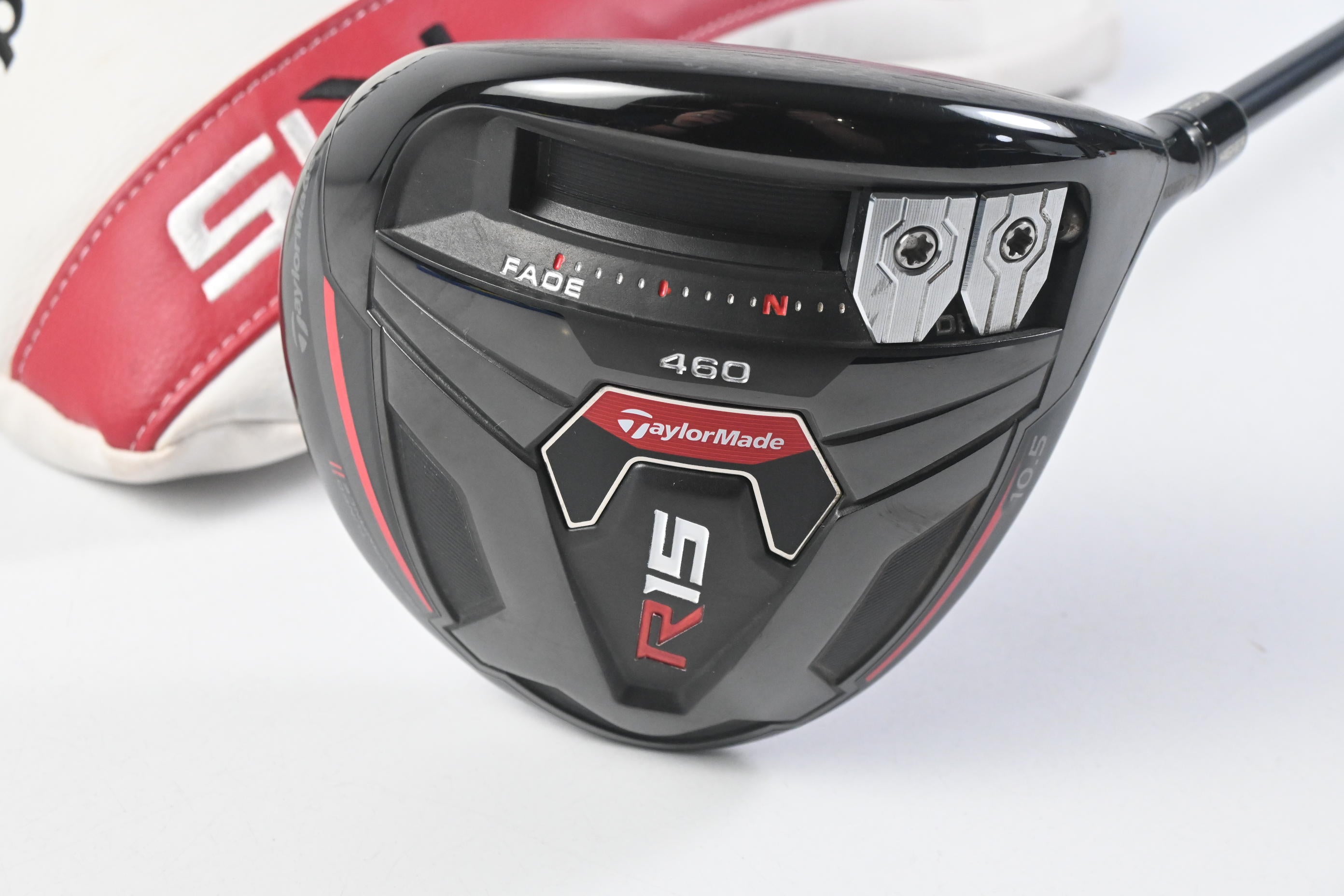 Taylormade R15 Black Driver / 10.5 Degree / Regular Flex Speeder 57 Evolution