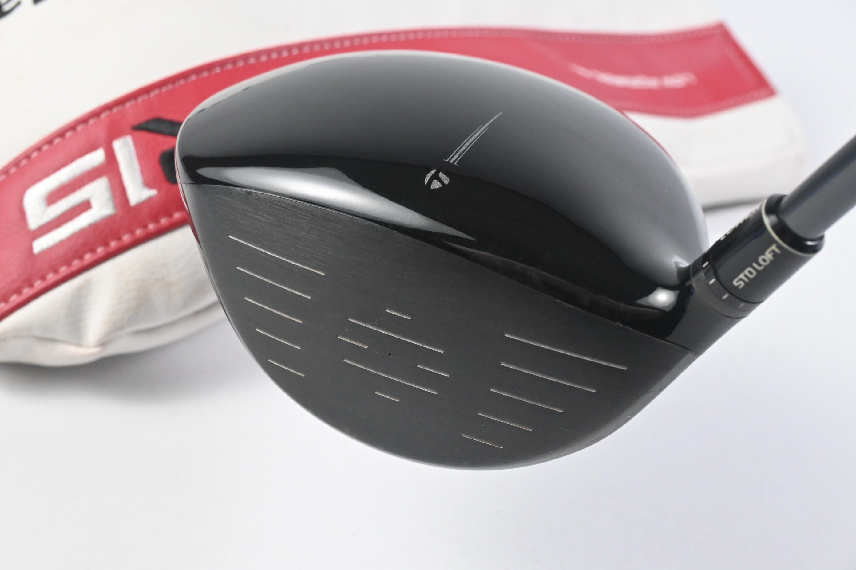 Taylormade R15 Black Driver / 10.5 Degree / Regular Flex Speeder 57 Evolution