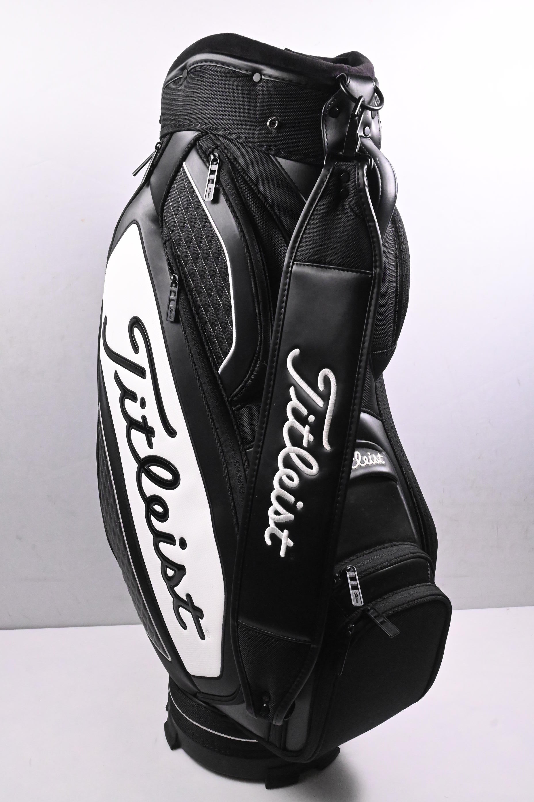 Titleist Staff Tour Bag / 6-Way Divider / Black, White