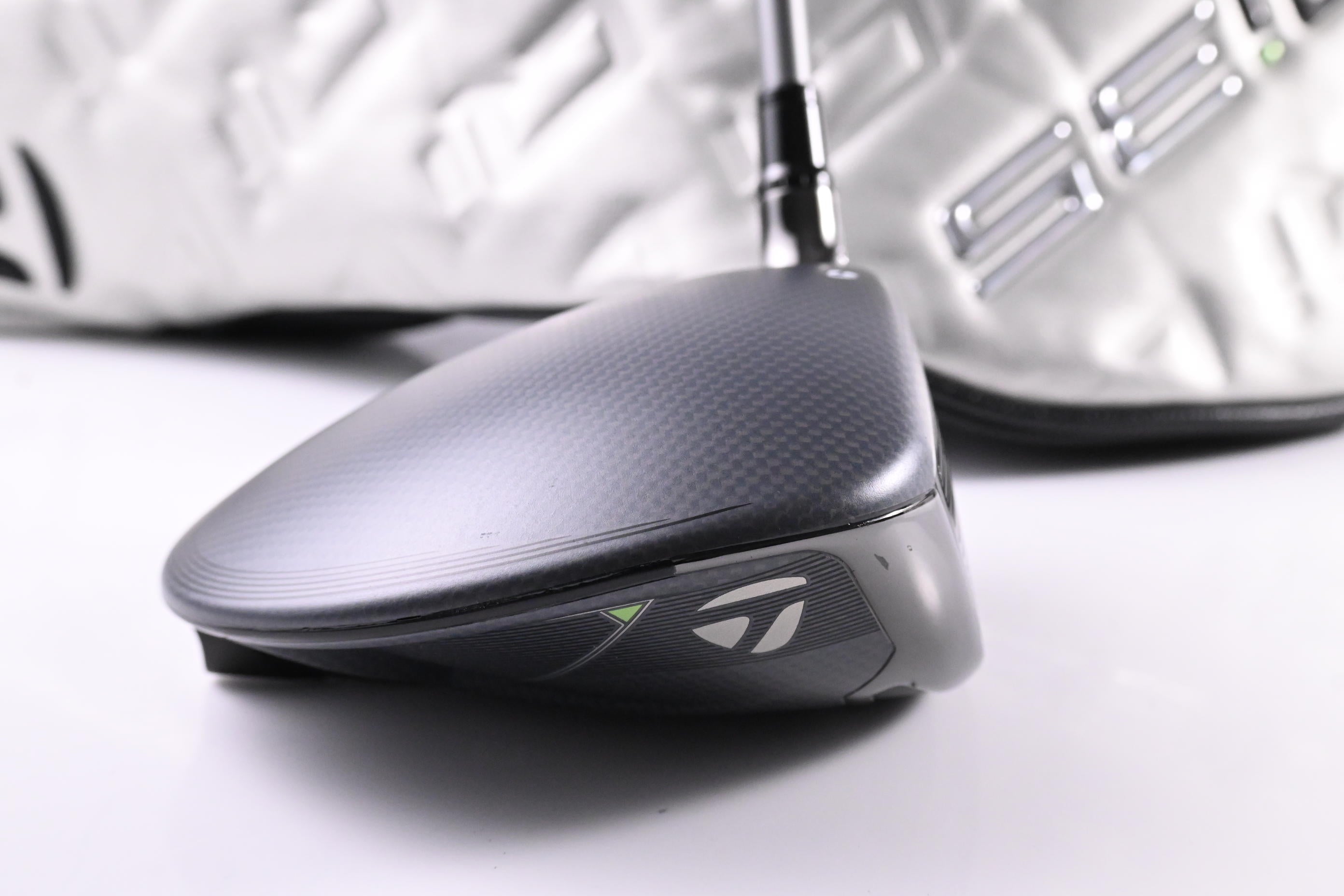 Taylormade Qi35 Driver / 10.5 Degree / Senior Flex AirSpeeder 50 Shaft