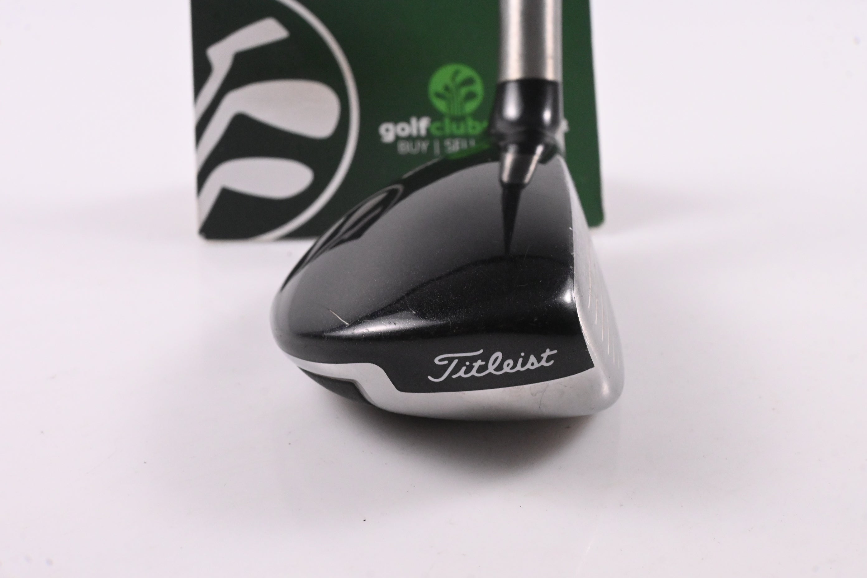 Titleist 909H #3 Hybrid / 19 Degree / Stiff Flex Aldila VooDoo Shaft