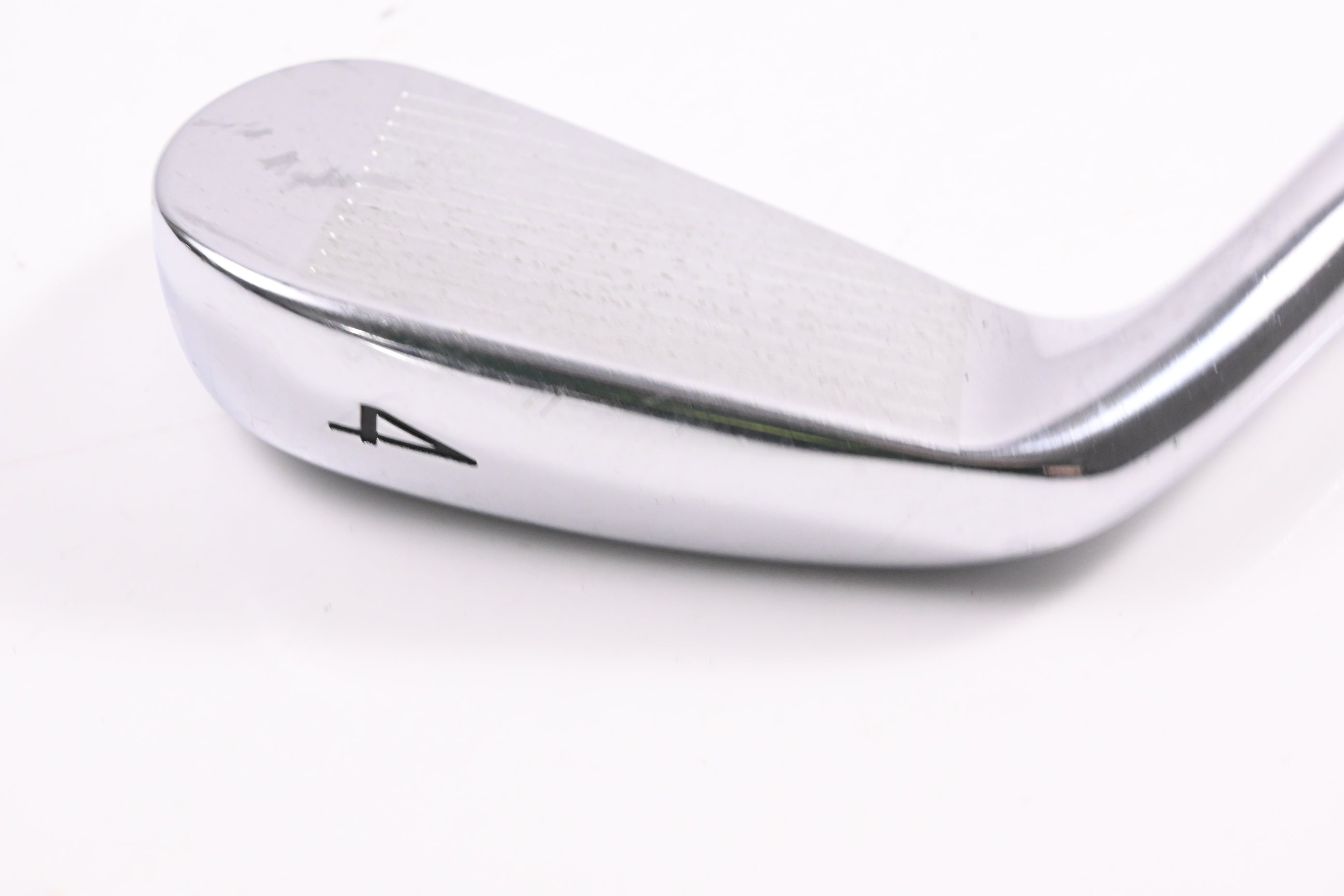 Titleist T200 2019 #4 Iron / 21 Degree / Stiff Flex AMT Black S300 Shaft