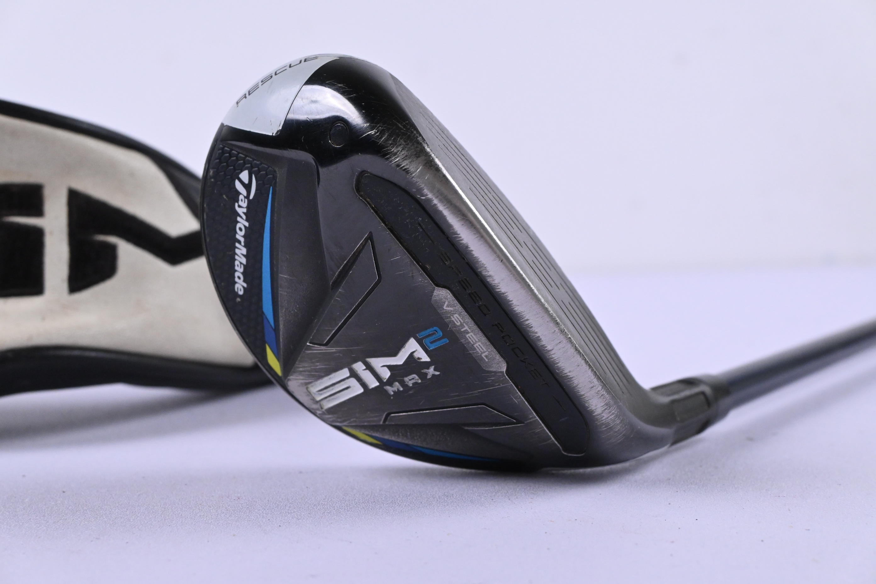 Taylormade SIM2 Max #3 Hybrid / 19 Degree / Regular Flex Fujikura Ventus Blue 6