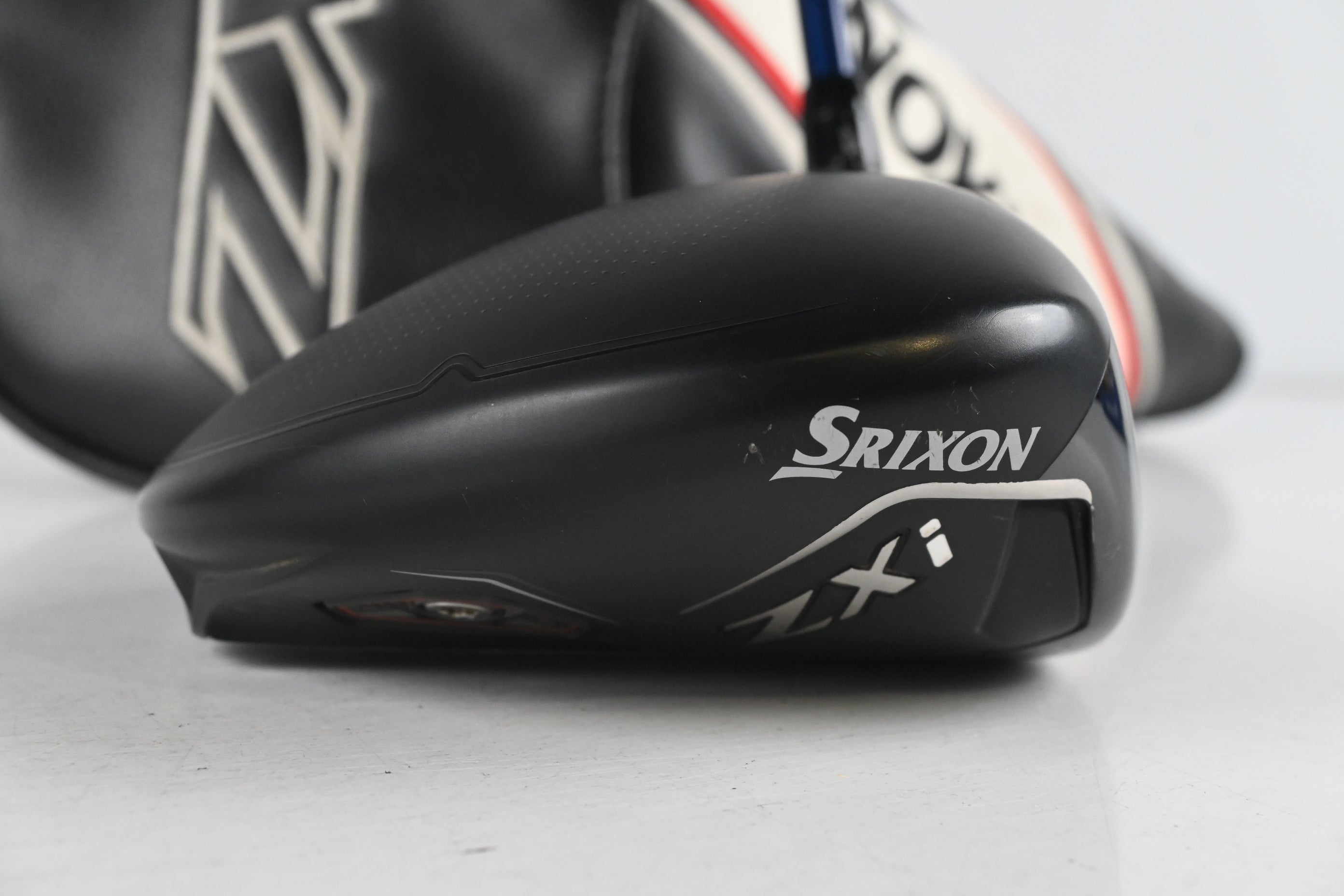 Srixon ZXi Driver / 10.5 Degree / Regular Flex Fujikura Ventus TR Blue 6 Velocore