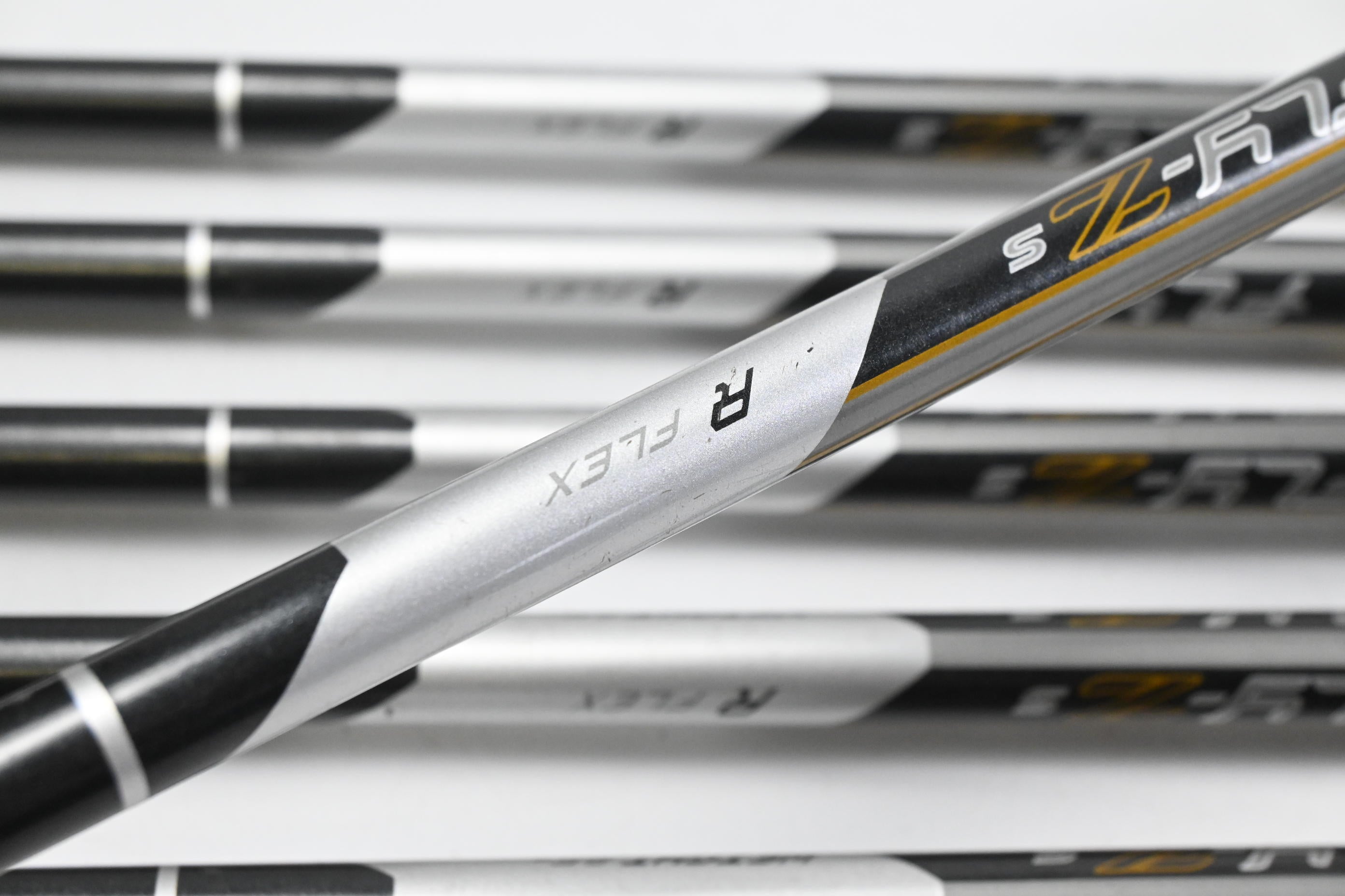 Cobra Fly-Z S Irons / 6-PW+SW / Regular Flex Cobra Fly-Z S 65 Shafts