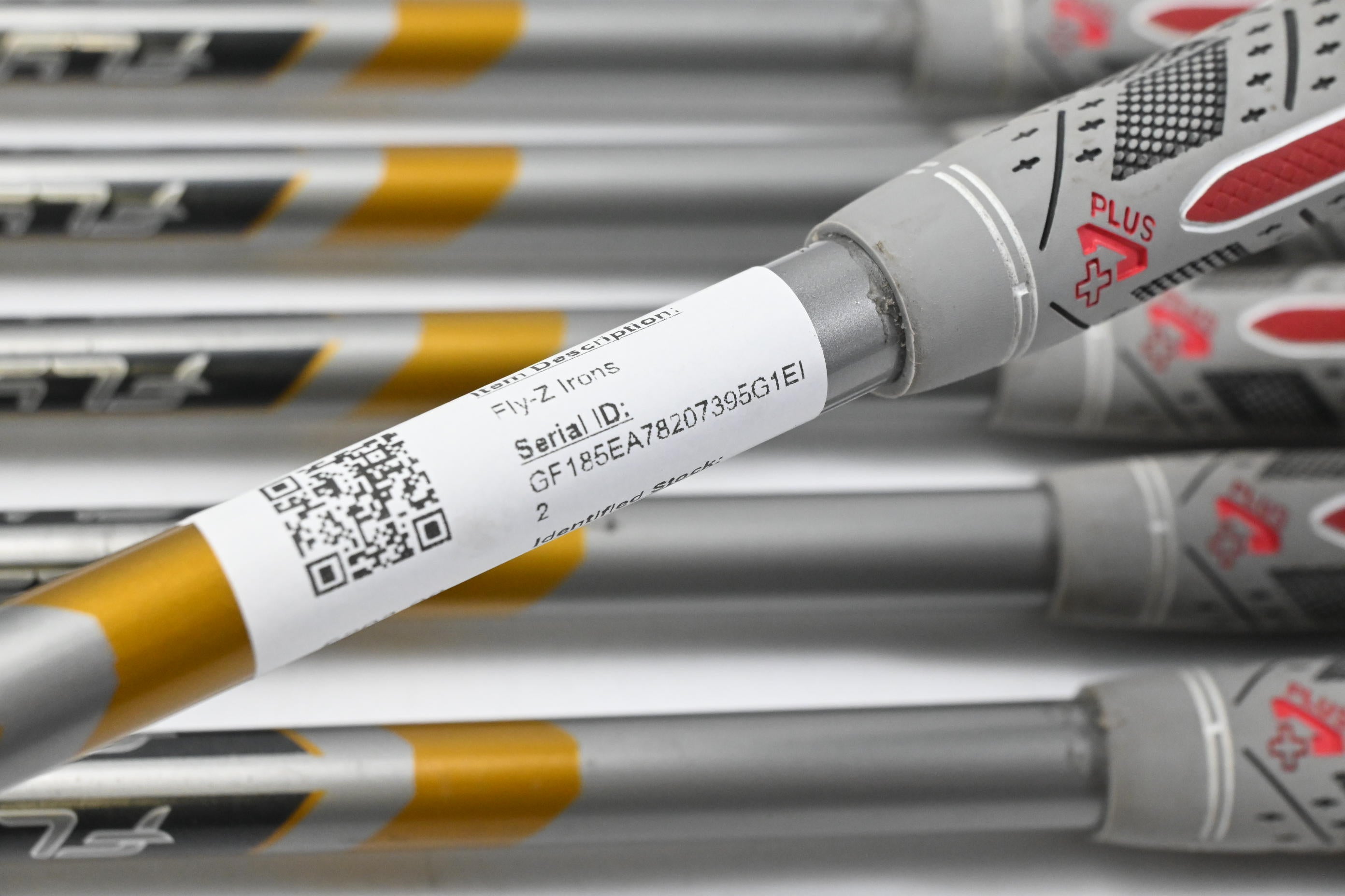 Cobra Fly-Z S Irons / 6-PW+SW / Regular Flex Cobra Fly-Z S 65 Shafts