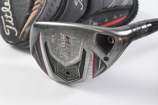 Titleist 913H #3 Hybrid / 19 Degree / Sttiff Flex Fujikura Speeder Shaft
