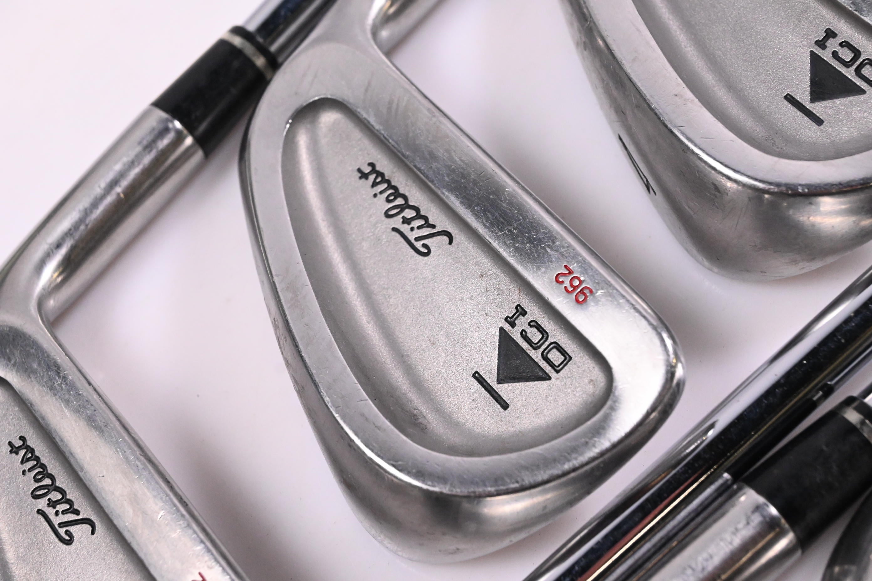 Titleist DCI 962 Irons / 2-PW / Stiff Flex Dynamic Gold S300 Shafts