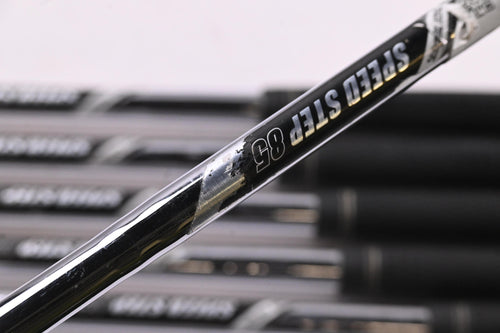 Callaway X2 Hot Irons / 4-PW / Regular Flex SpeedStep 85 Shafts