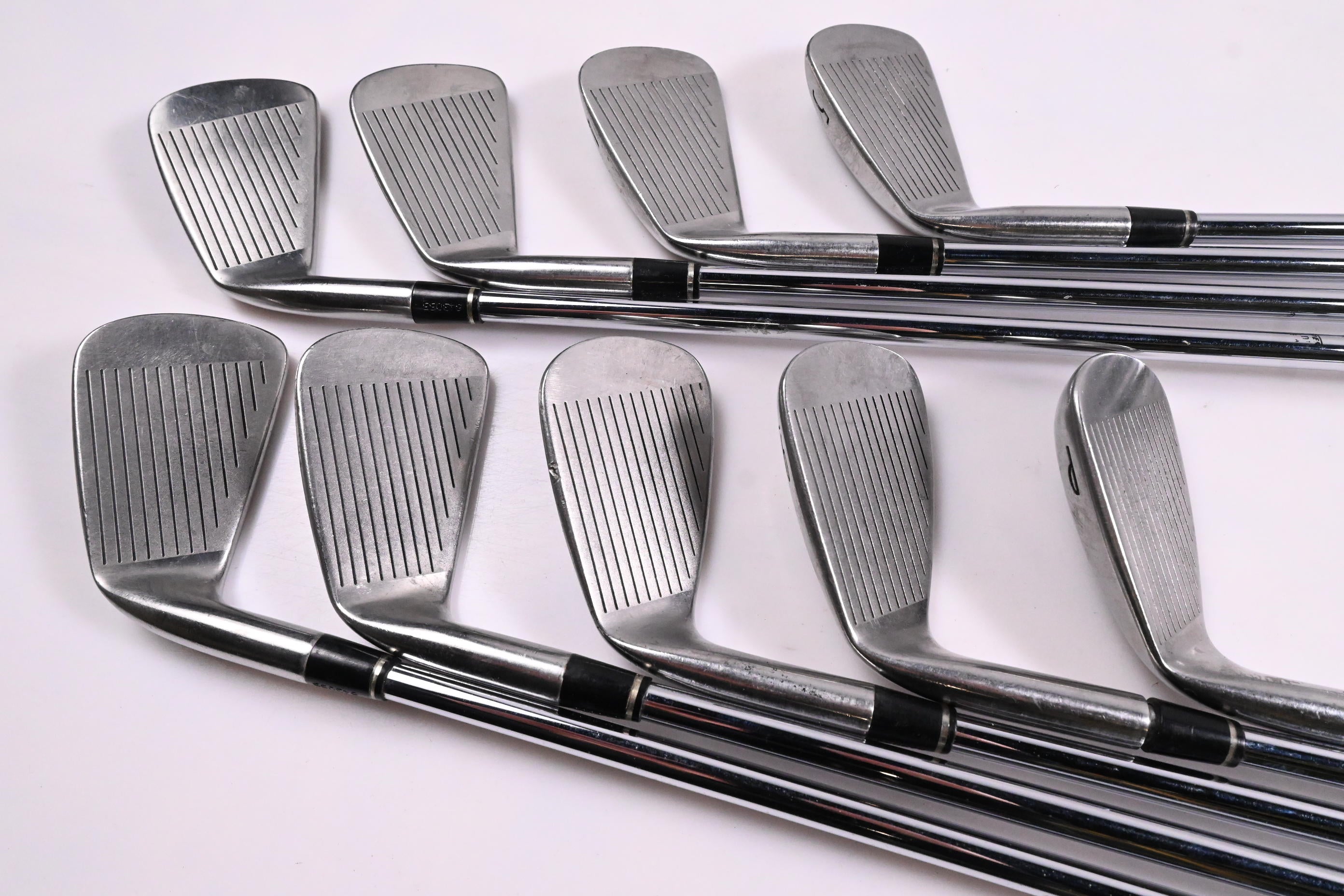 Titleist DCI 962 Irons / 2-PW / Stiff Flex Dynamic Gold S300 Shafts