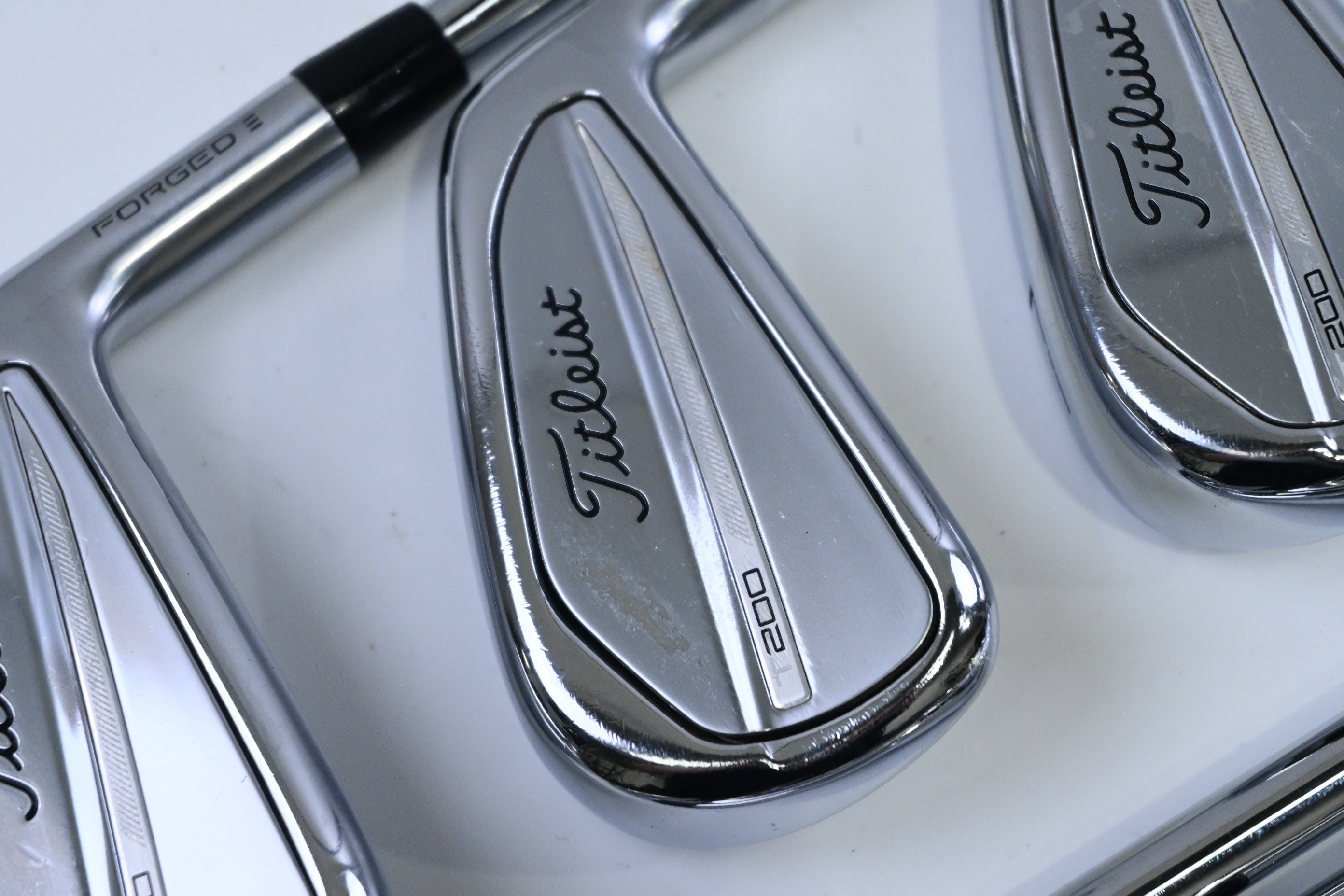 Titleist T200 2023 Irons / 5-PW+GW / Senior Flex Project X Loading Zone 110