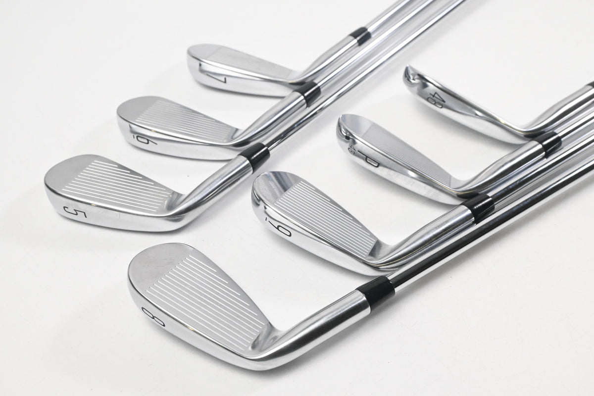 Titleist T200 2023 Irons / 5-PW+GW / Regular Flex AMT Black R300 Shafts