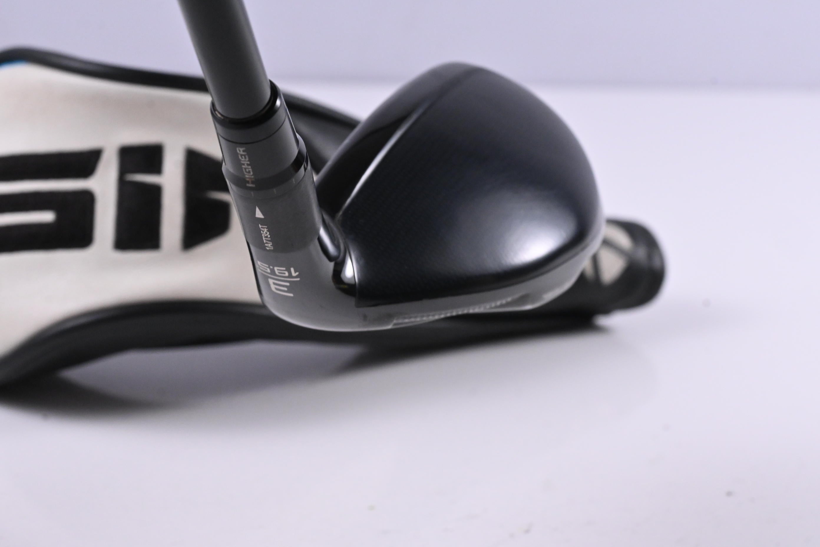 Taylormade SIM2 #3 Hybrid / 19.5 Degree / Stiff Flex Tensei AV Raw Blue 80 Shaft