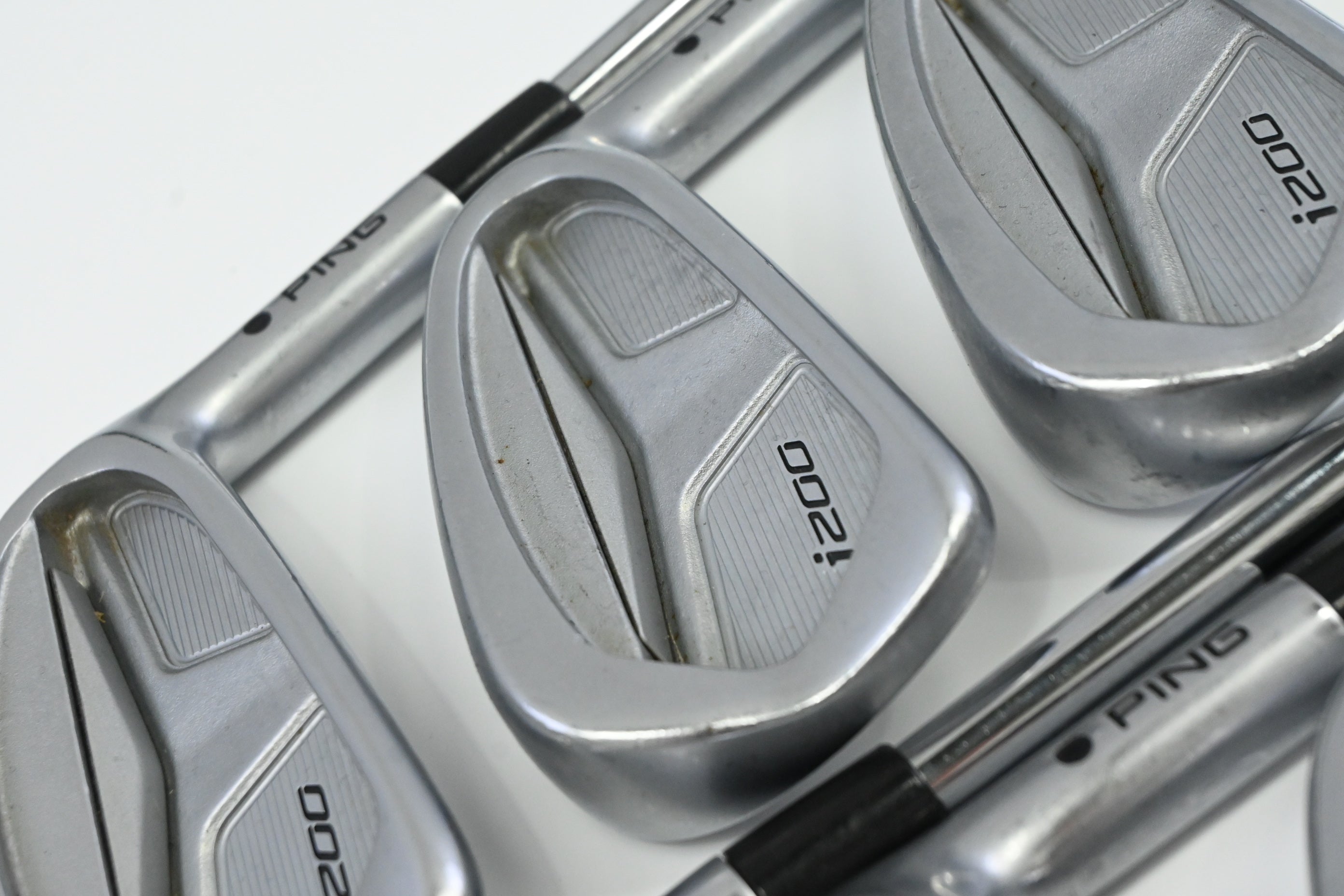 Ping i200 Irons / 4-9 / Black Dot / Stiff Flex Ping AWT 2.0 Shafts