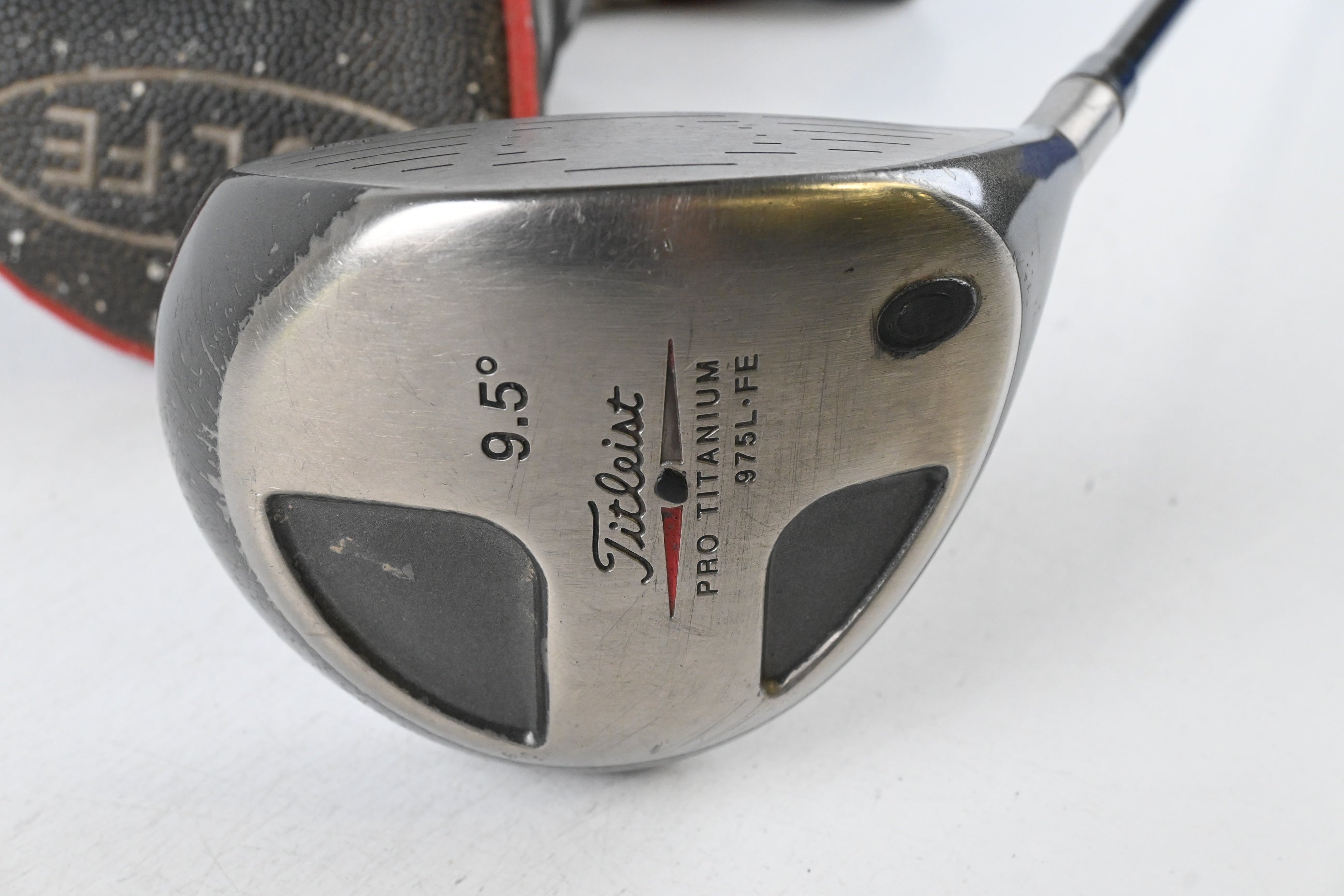 Titleist 975 LFE Driver / 9.5 Degree / Stiff Flex Grafalloy AttackLite Shaft