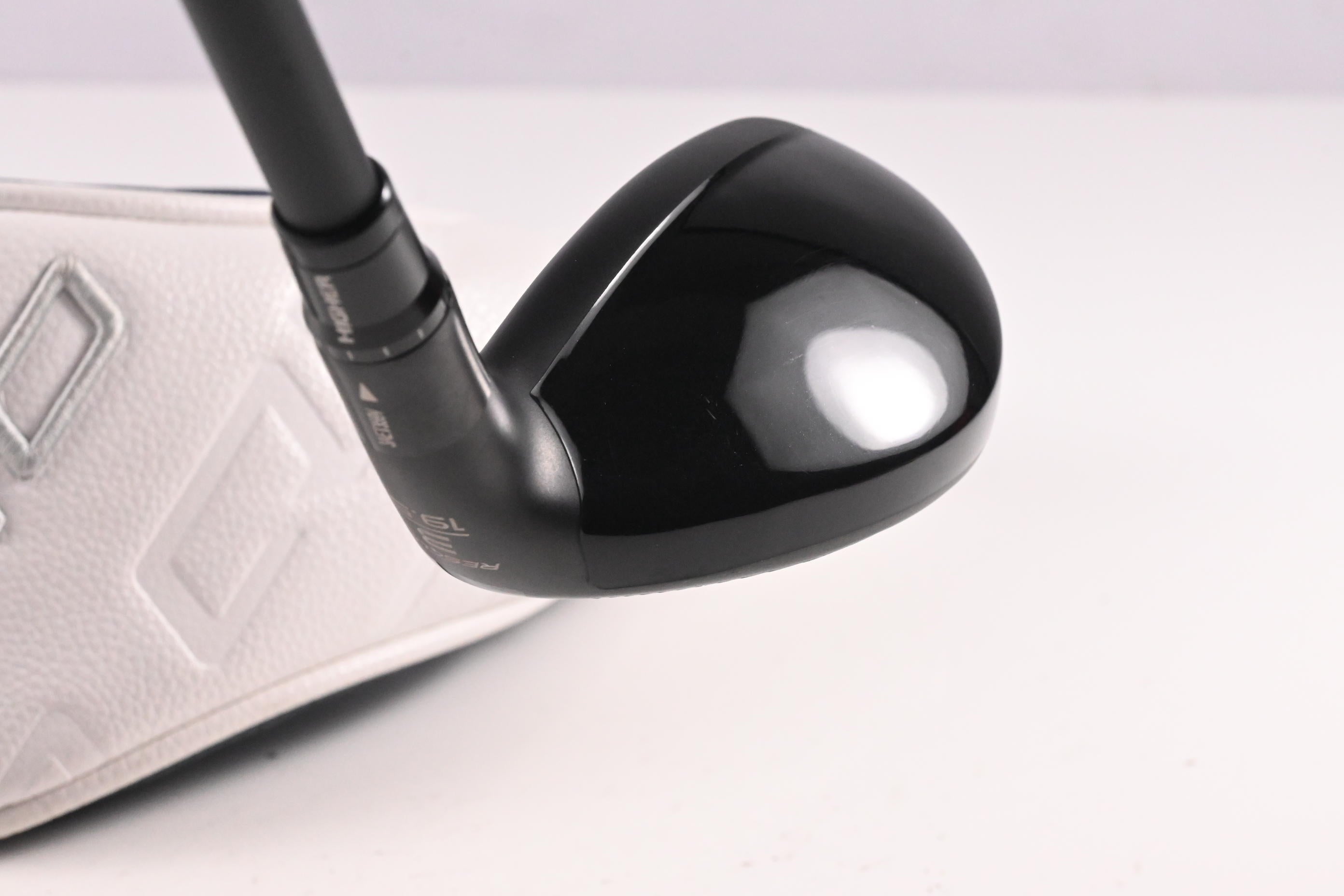 Taylormade Qi10 Tour #3 Hybrid / 19.5 Degree / Stiff Flex REAX KBS 75 Shaft