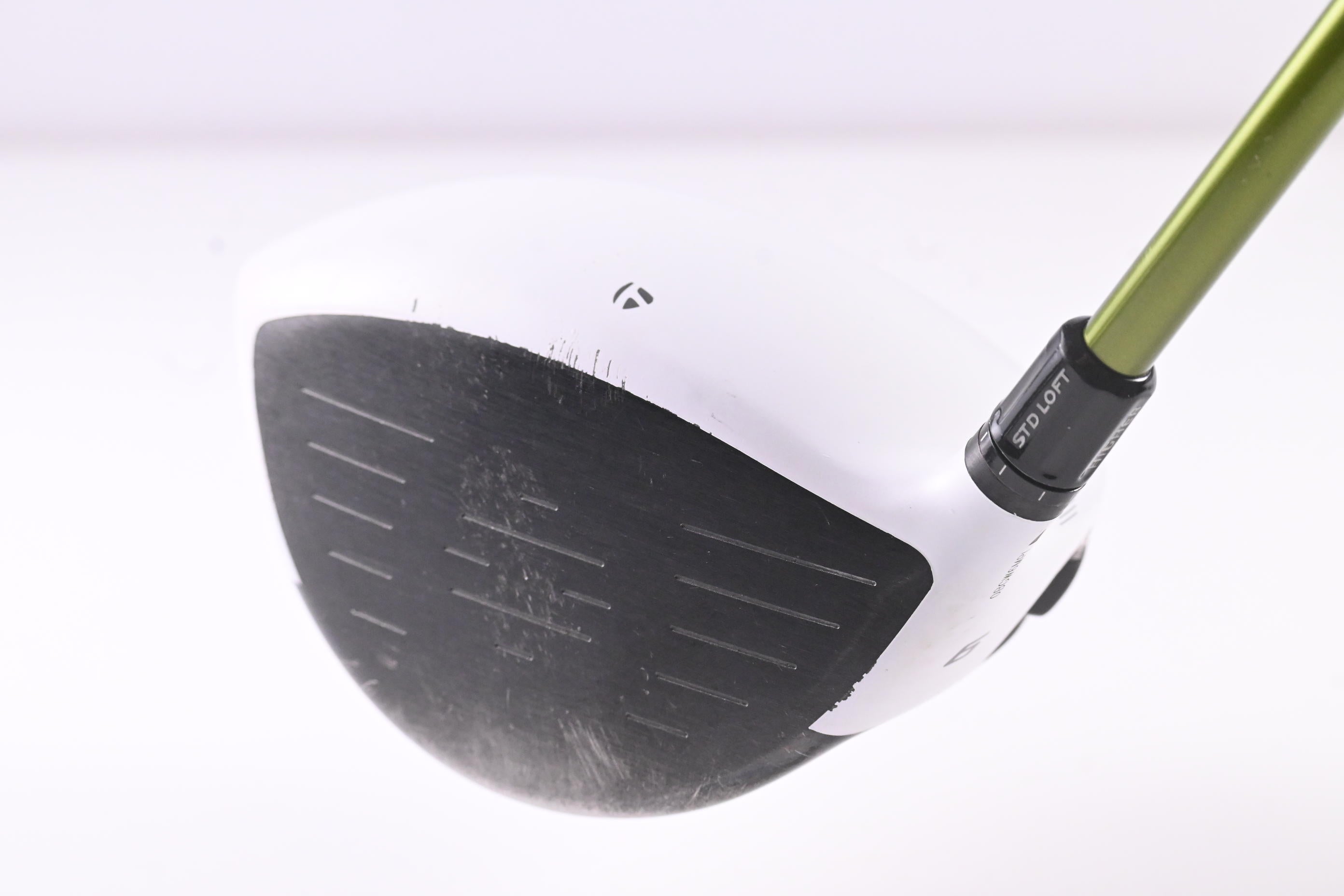 Taylormade R11 Driver / 9 Degree / Regular Flex Aldila NV Green 75 Shaft