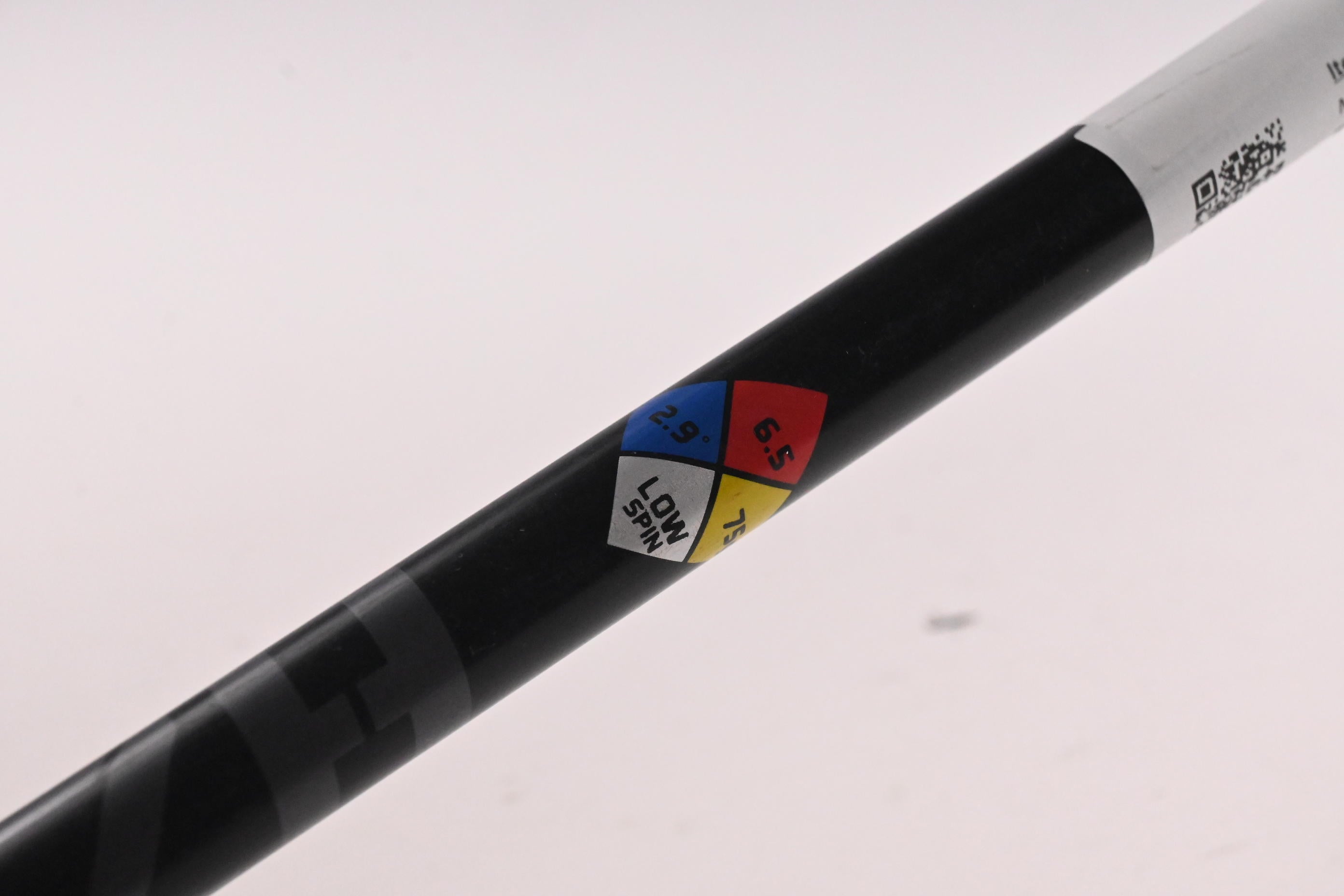 Taylormade M5 Driver / 9 Degree / X-Flex HZRDUS Black 75 Shaft