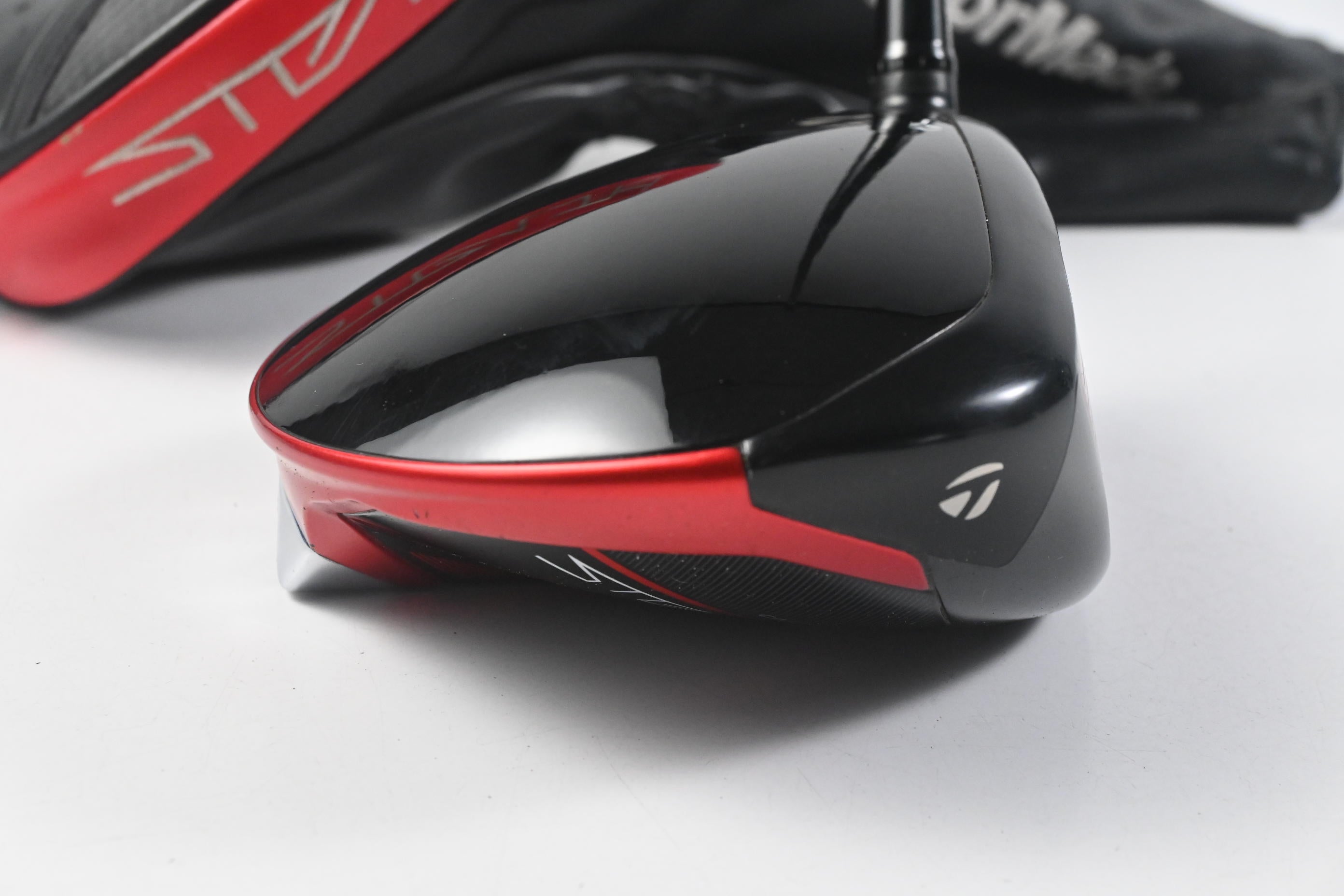 Taylormade Stealth 2 HD Driver / 10.5 Degree / Stiff Flex Fujikura Ventus Red 5