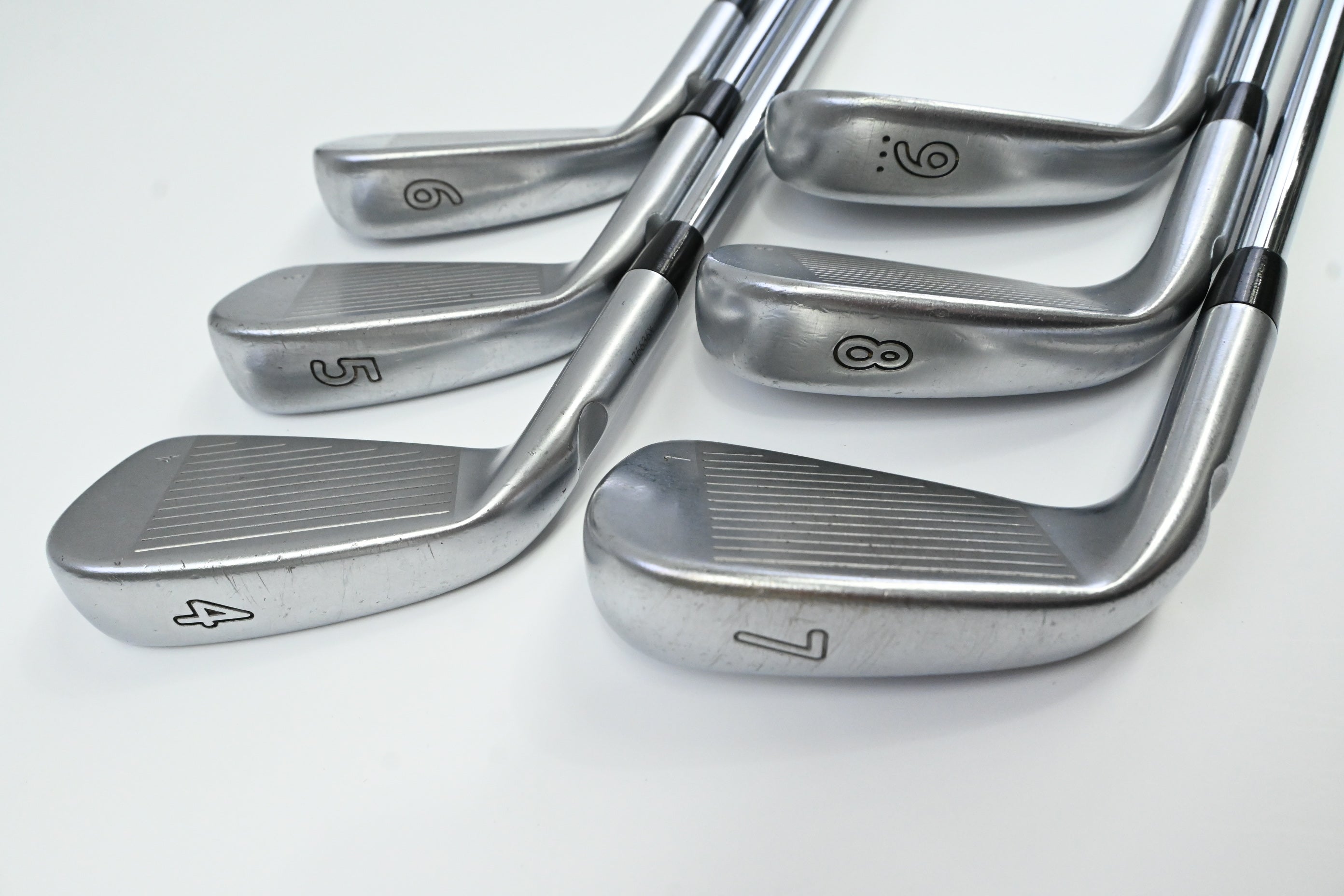 Ping i200 Irons / 4-9 / Black Dot / Stiff Flex Ping AWT 2.0 Shafts
