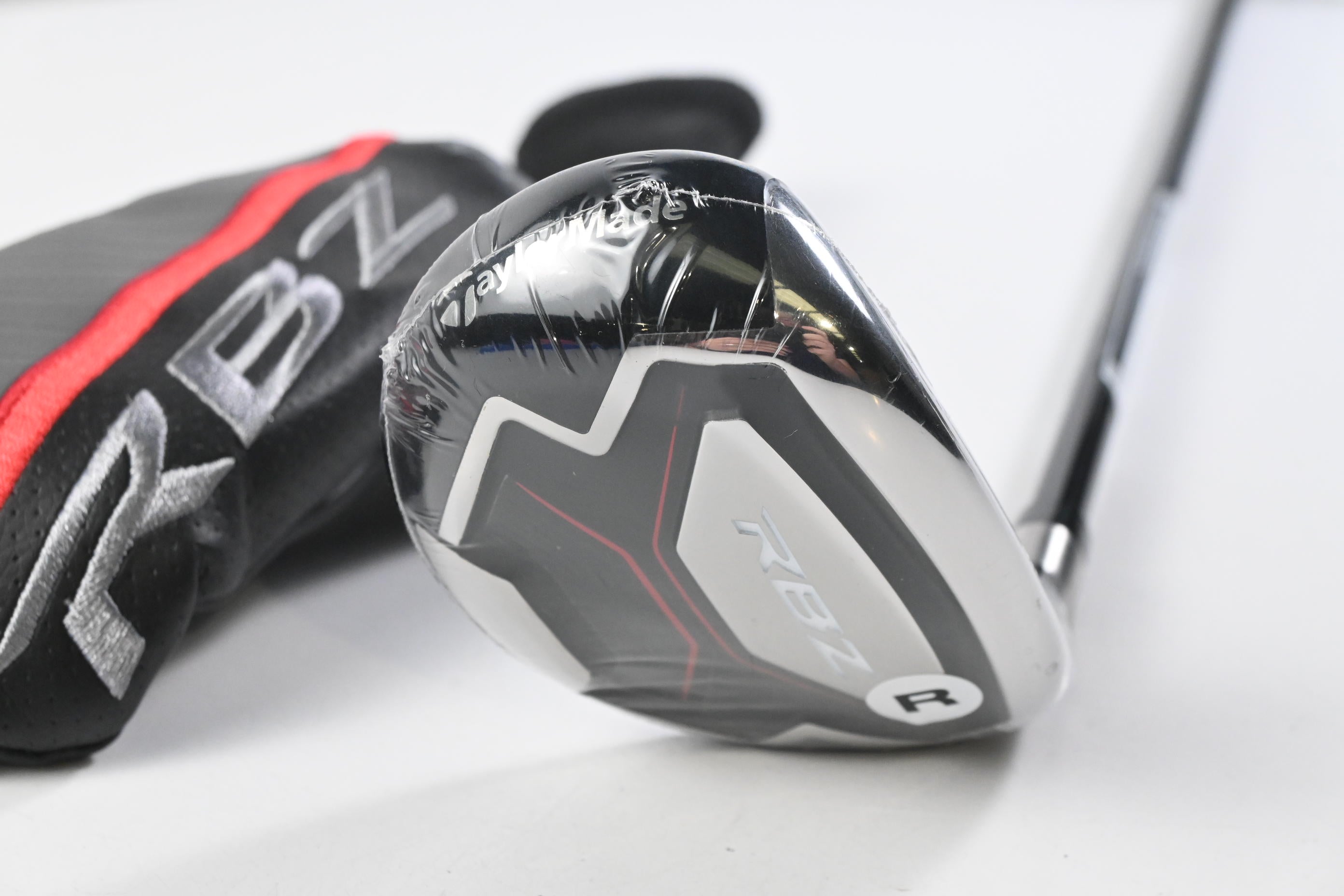 Taylormade RBZ #4 Hybrid / 22 Degree / Regular Flex Taylormade RBZ 65 Shaft
