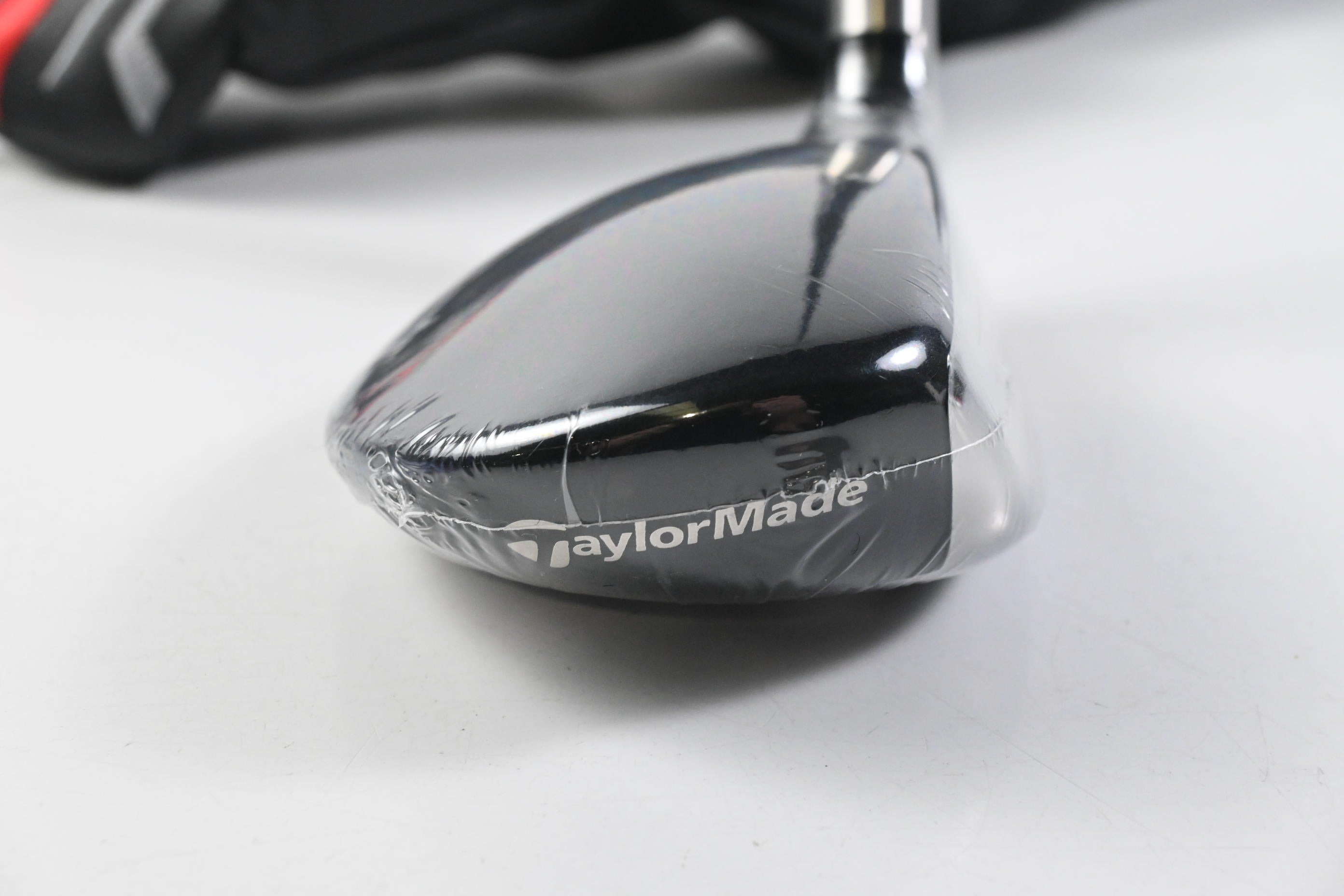 Taylormade RBZ #4 Hybrid / 22 Degree / Regular Flex Taylormade RBZ 65 Shaft