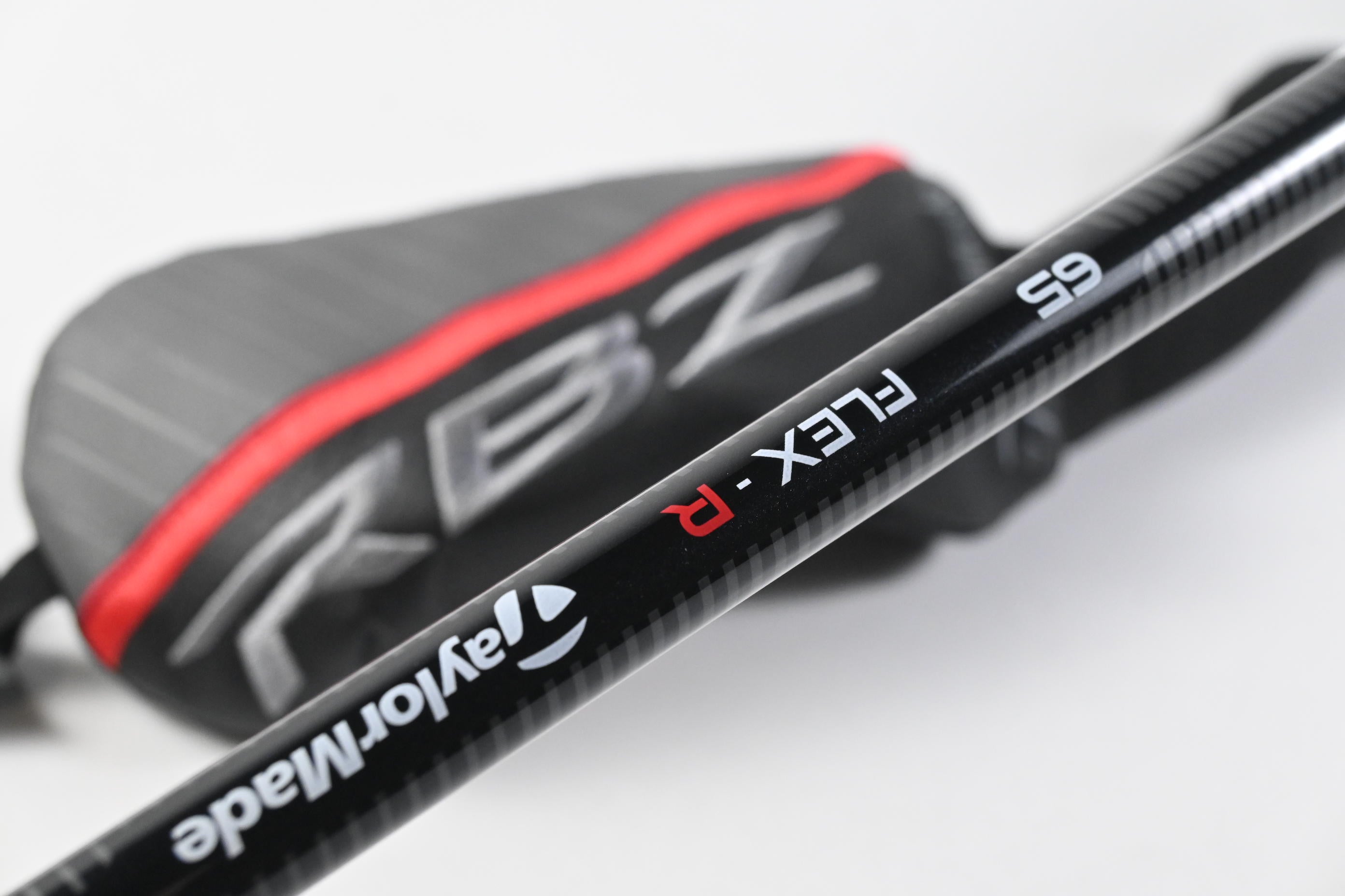 Taylormade RBZ #4 Hybrid / 22 Degree / Regular Flex Taylormade RBZ 65 Shaft